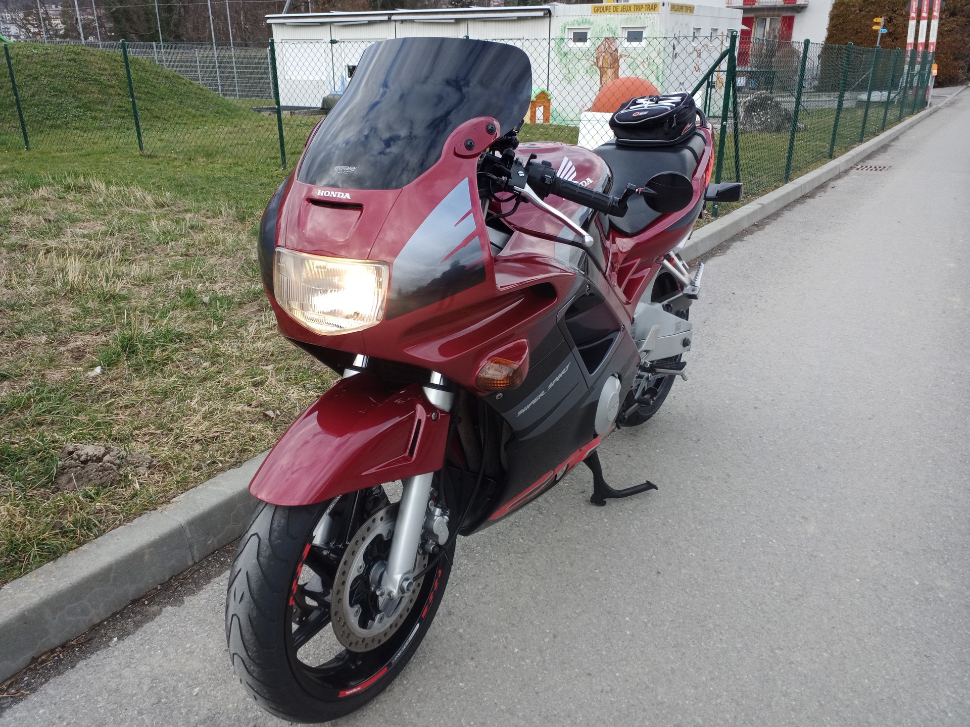 HONDA CBR 600 F P/R-image-5