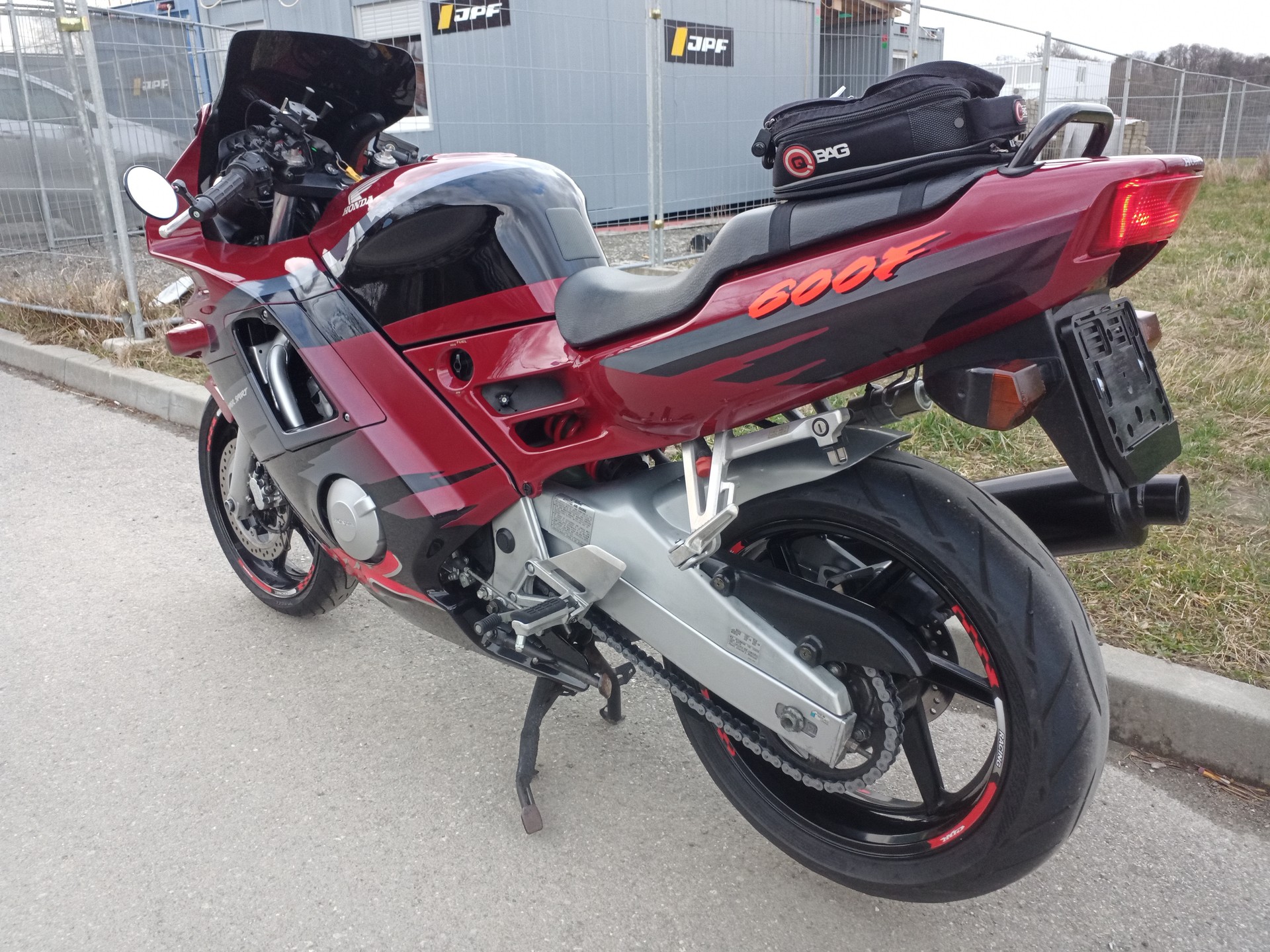 HONDA CBR 600 F P/R-image-1