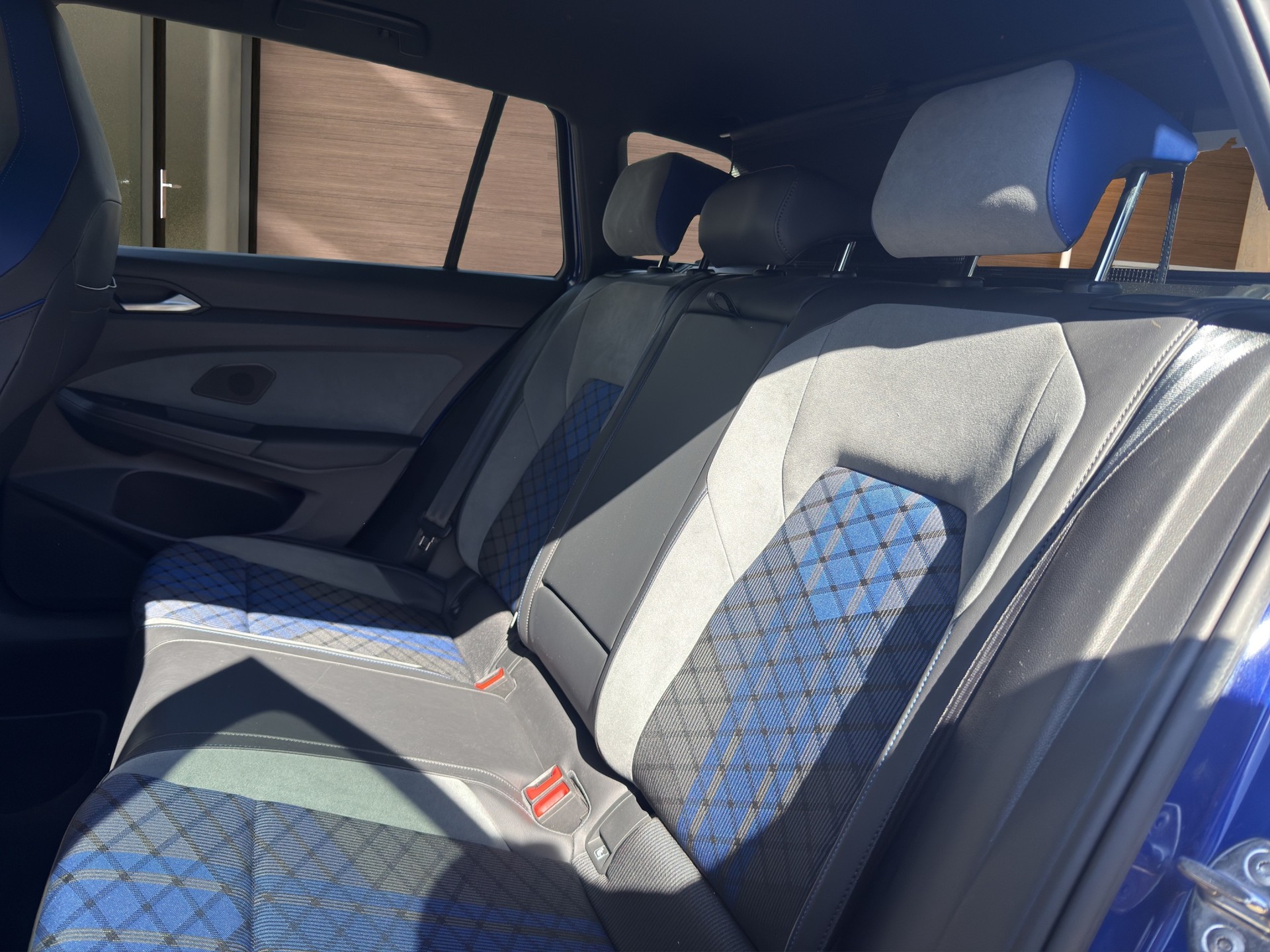VW Golf Variant 2.0 TSI R DSG 4Motion ABT-image-11