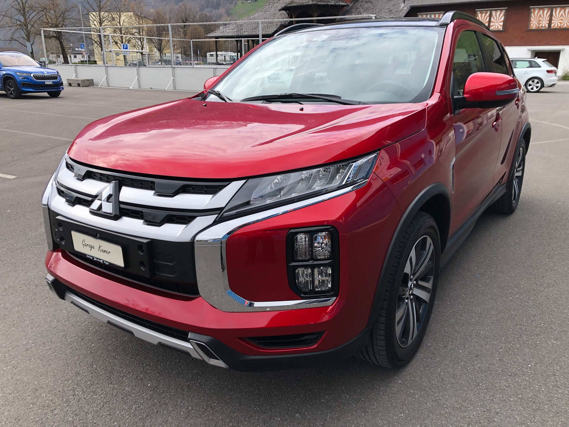 MITSUBISHI ASX 2.0 Diamond 4WD Automat-showroom-element-1