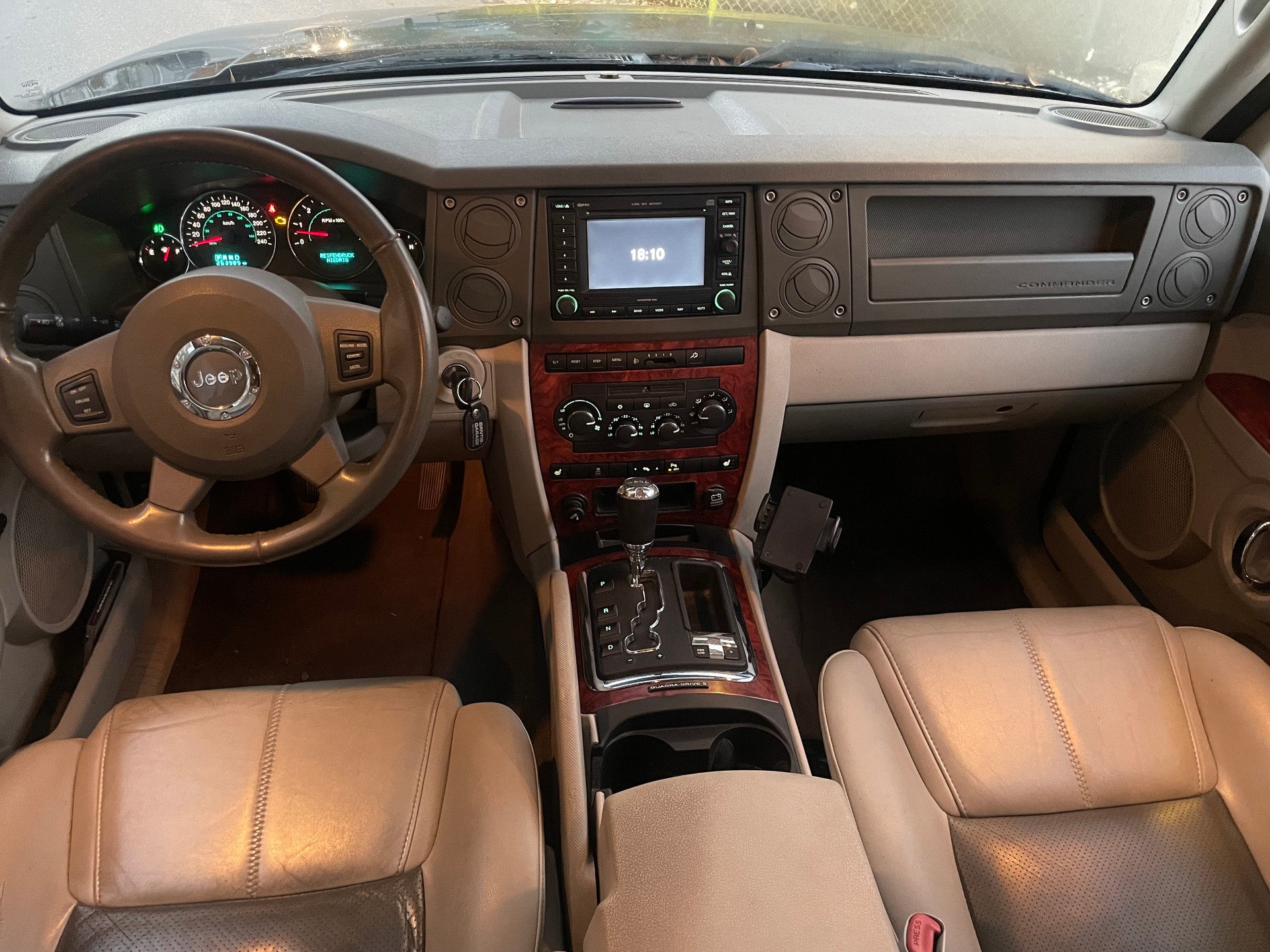 JEEP Commander 3.0 CRD Limited Automatic-image-7