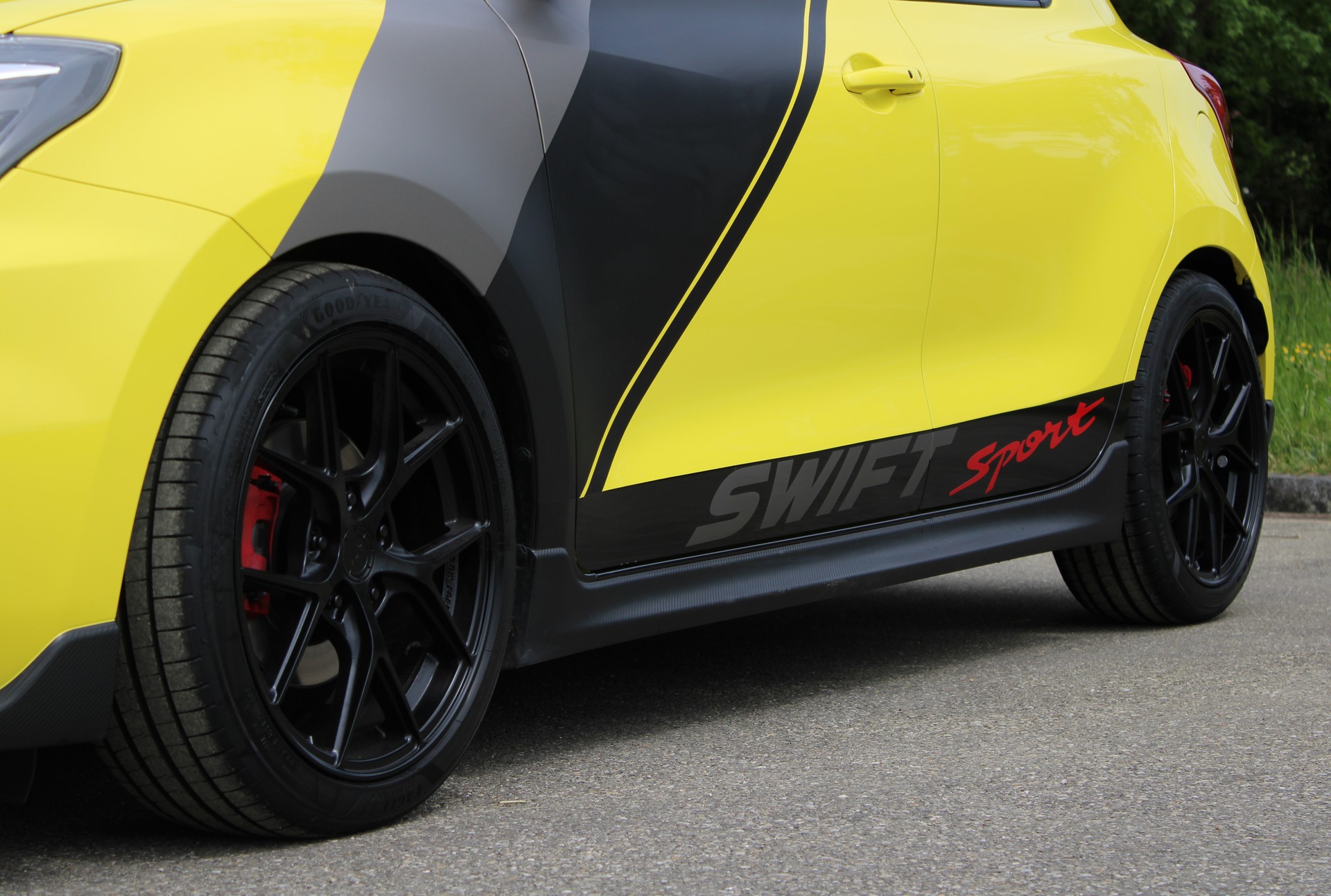 SUZUKI Swift Sport 1.4i 16V Swiss Edition-image-9