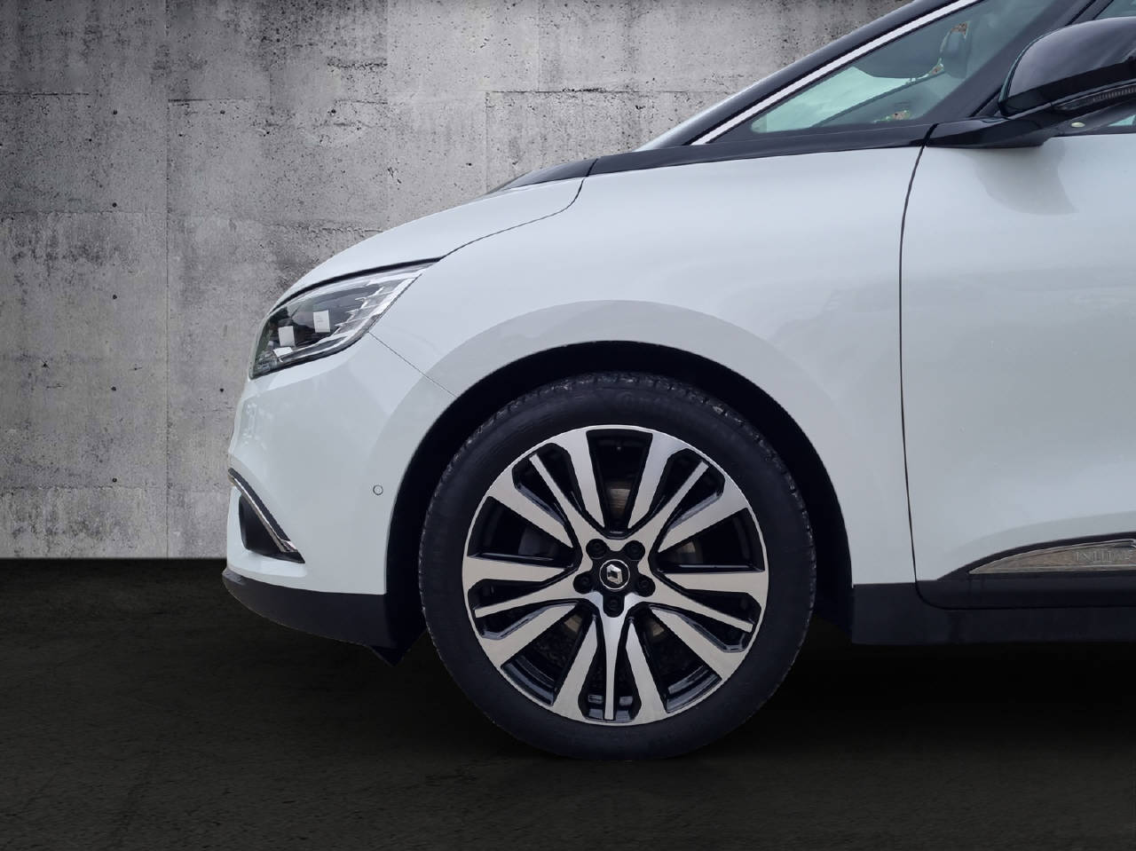 RENAULT Scénic 1.3 TCe 160 Initiale EDC-image-9