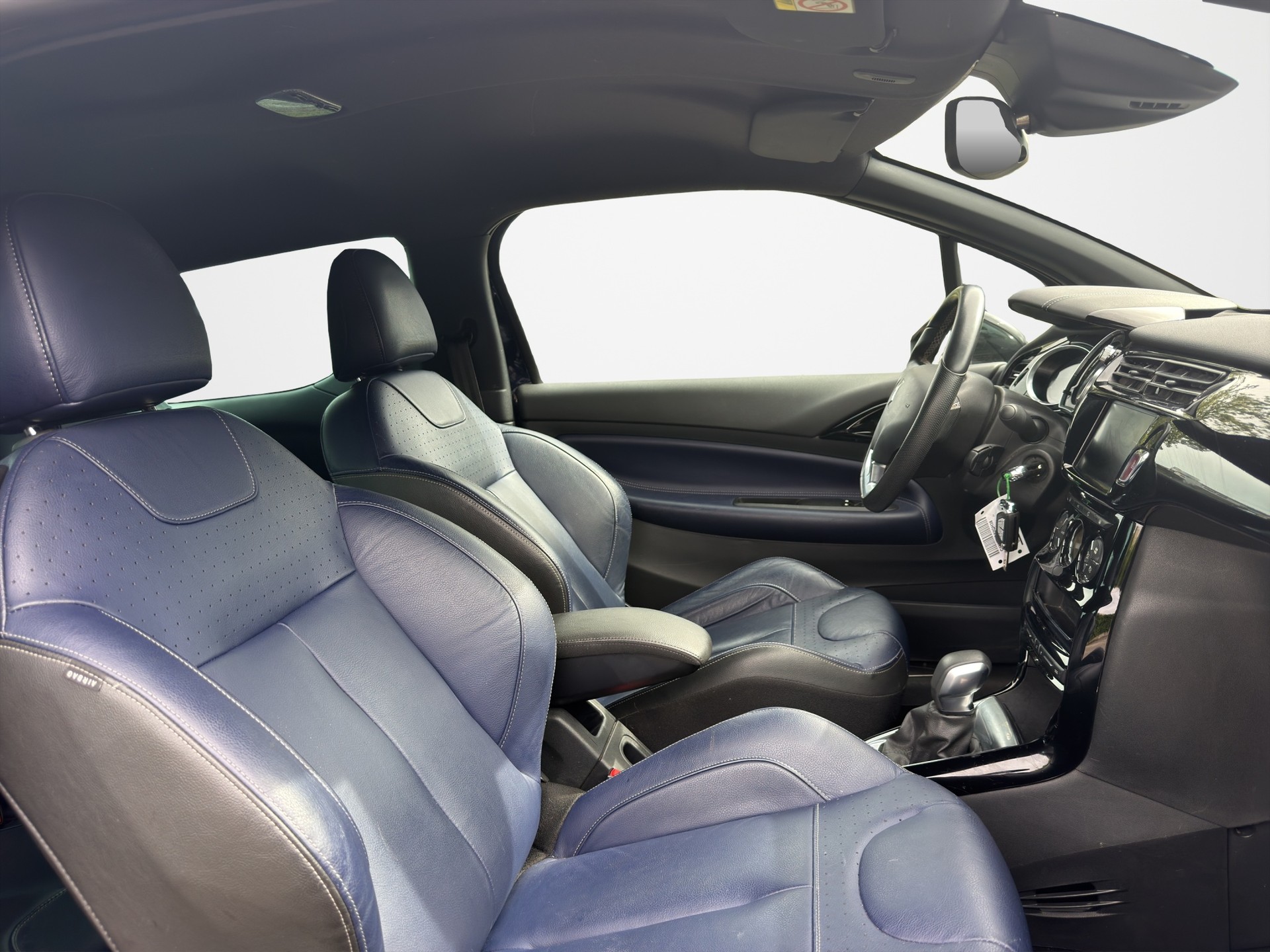 DS AUTOMOBILES DS 3 1.2 PureTech Sport Chic EAT6-image-9