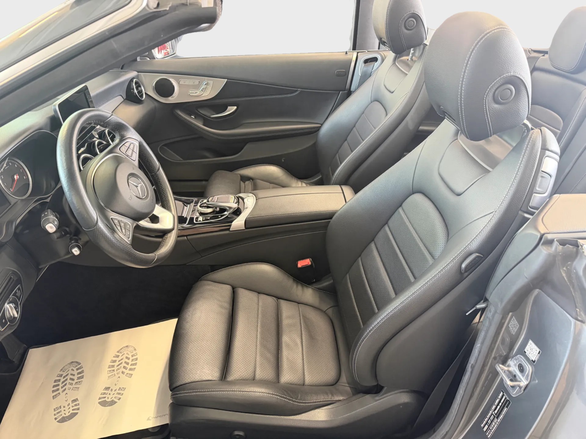 MERCEDES-BENZ C 180 Cabriolet AMG Line 9G-Tronig-image-6
