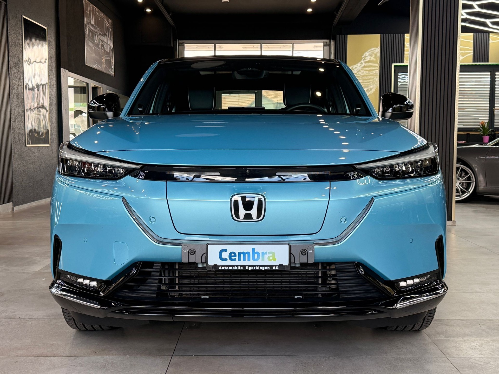 HONDA Ny1 Advance-showroom-element-1
