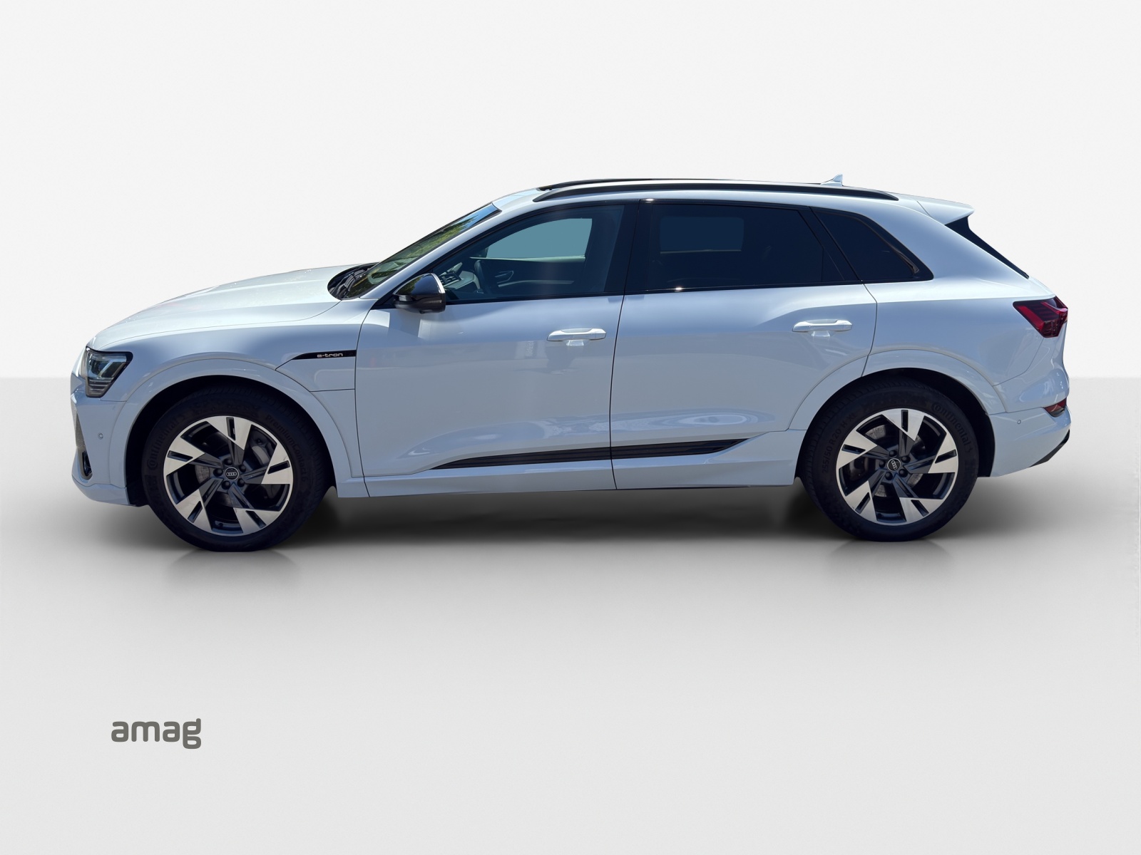 AUDI e-tron 50 S Line quattro-showroom-element-1
