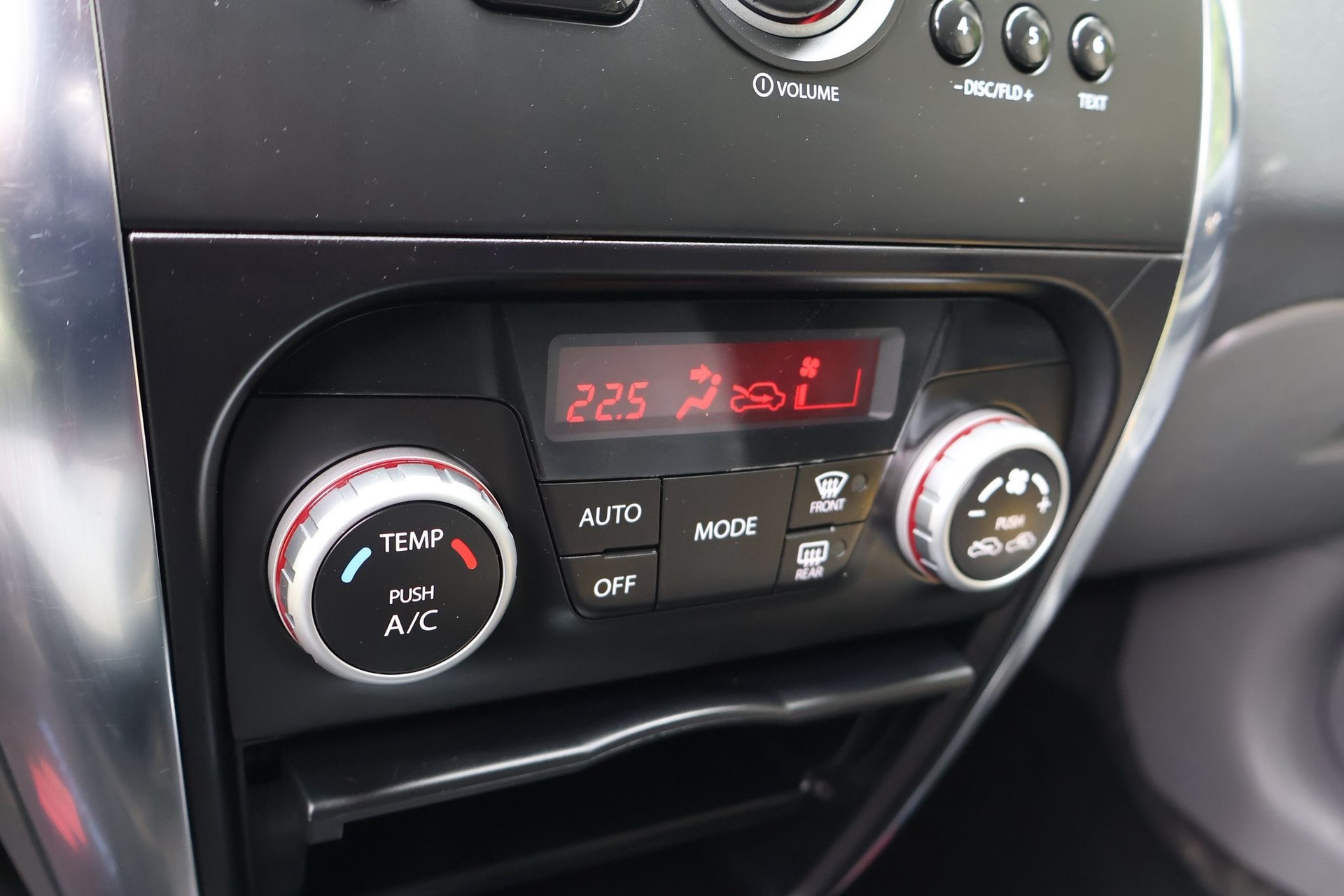 SUZUKI SX4 1.6 16V GL Top Barry 4WD-image-9