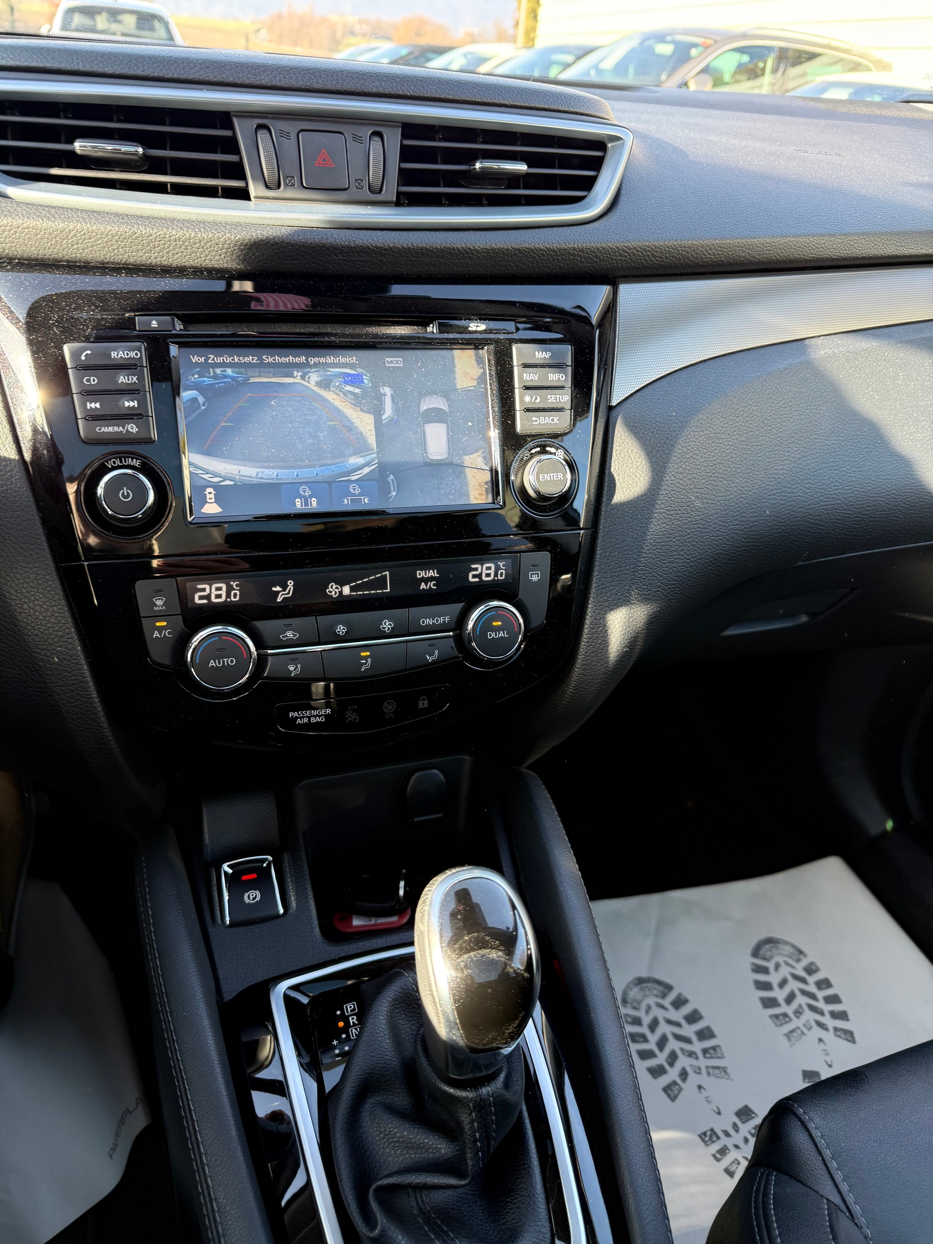 NISSAN Qashqai 1.2 DIG-T tekna Xtronic CVT-image-17