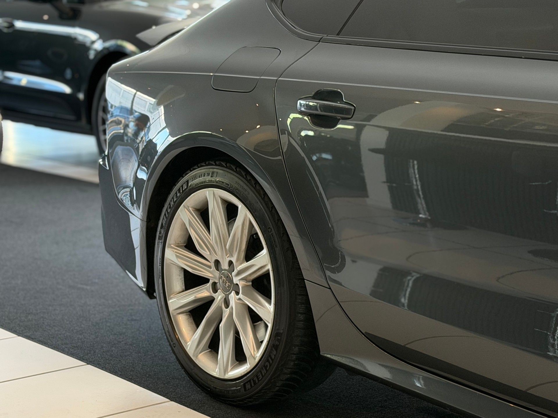 AUDI S7 Sportback 4.0 TFSI V8 quattro S-tronic **TOP Ausstattung**-image-5