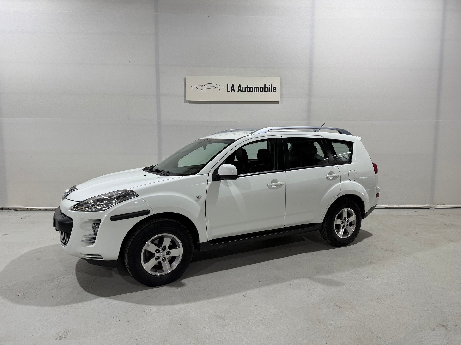 PEUGEOT 4007 2.4 Dynamic-image-1