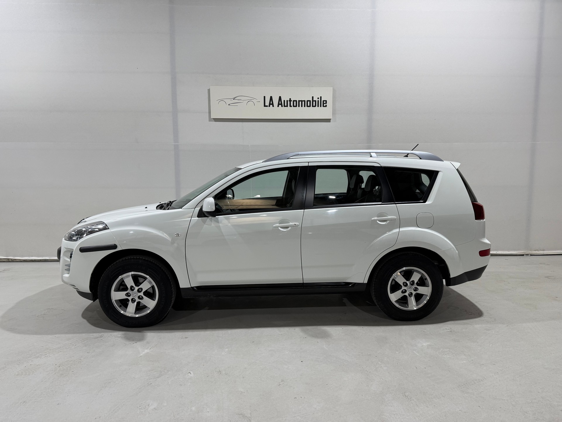 PEUGEOT 4007 2.4 Dynamic-image-2