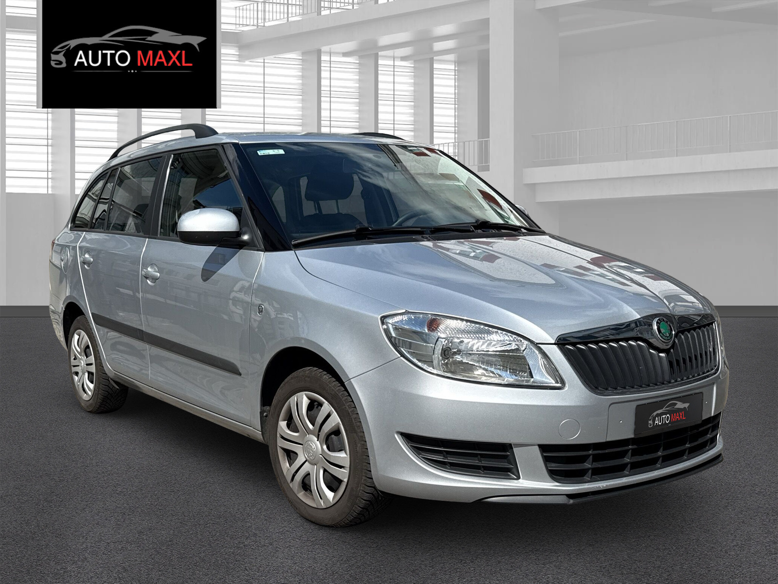 SKODA Fabia 1.2 TSI Classic DSG-showroom-element-1