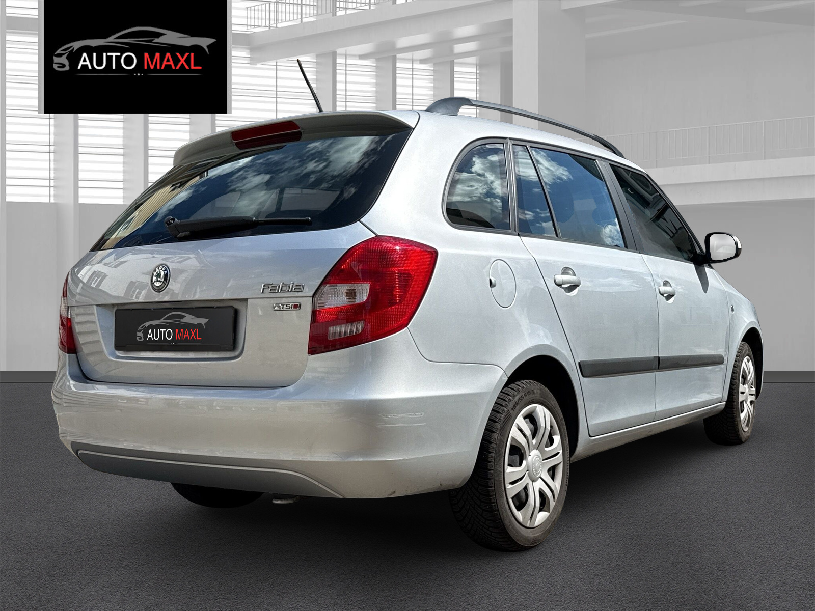 SKODA Fabia 1.2 TSI Classic DSG-showroom-element-2