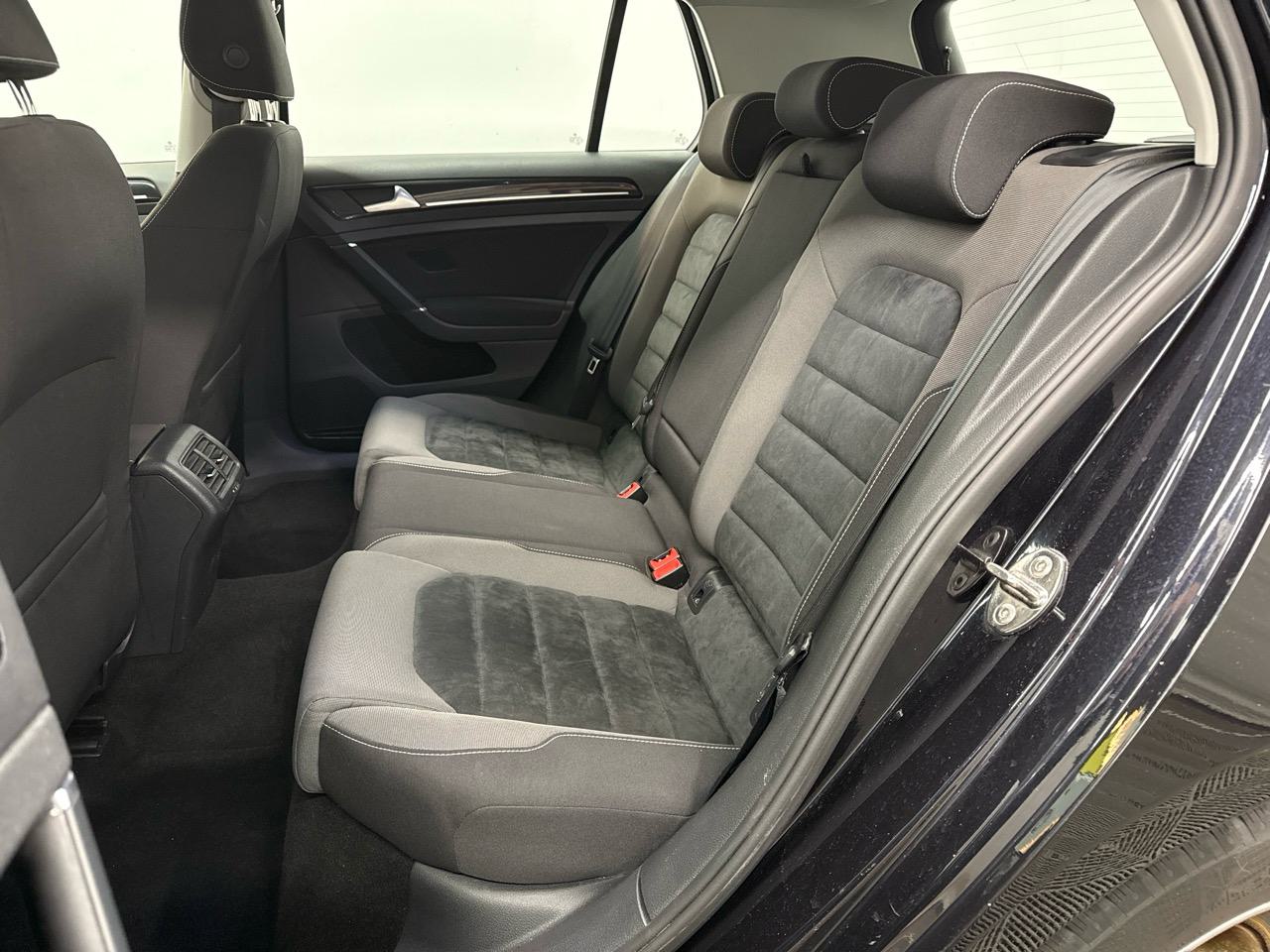 VW Golf 2.0 TDI Comfortline-image-7