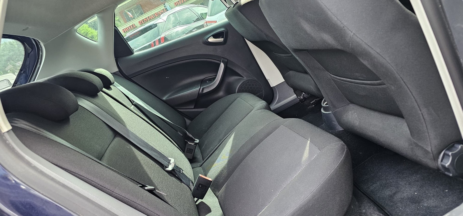 SEAT Ibiza 1.6 Style-image-9