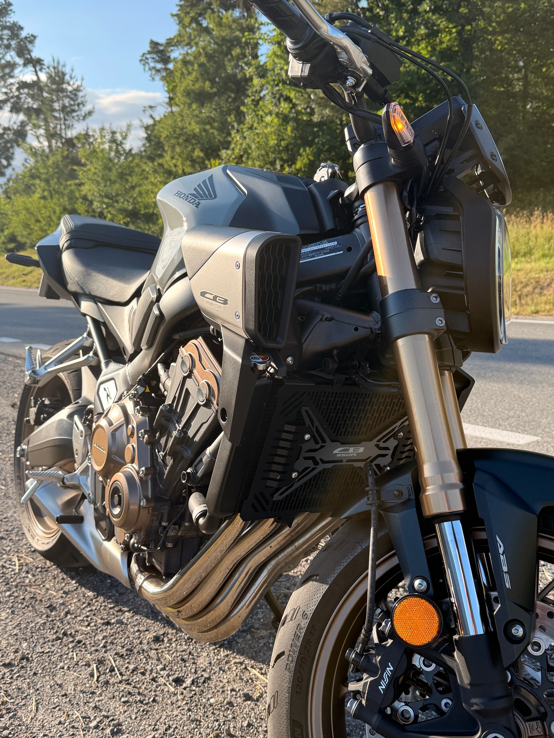 HONDA CB 650 R-image-4