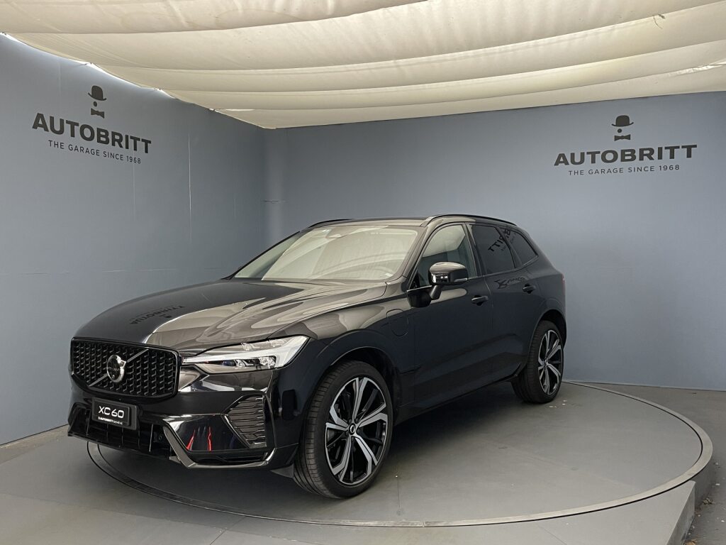 VOLVO XC60 2.0 T6 TE Ultimate Dark eAWD