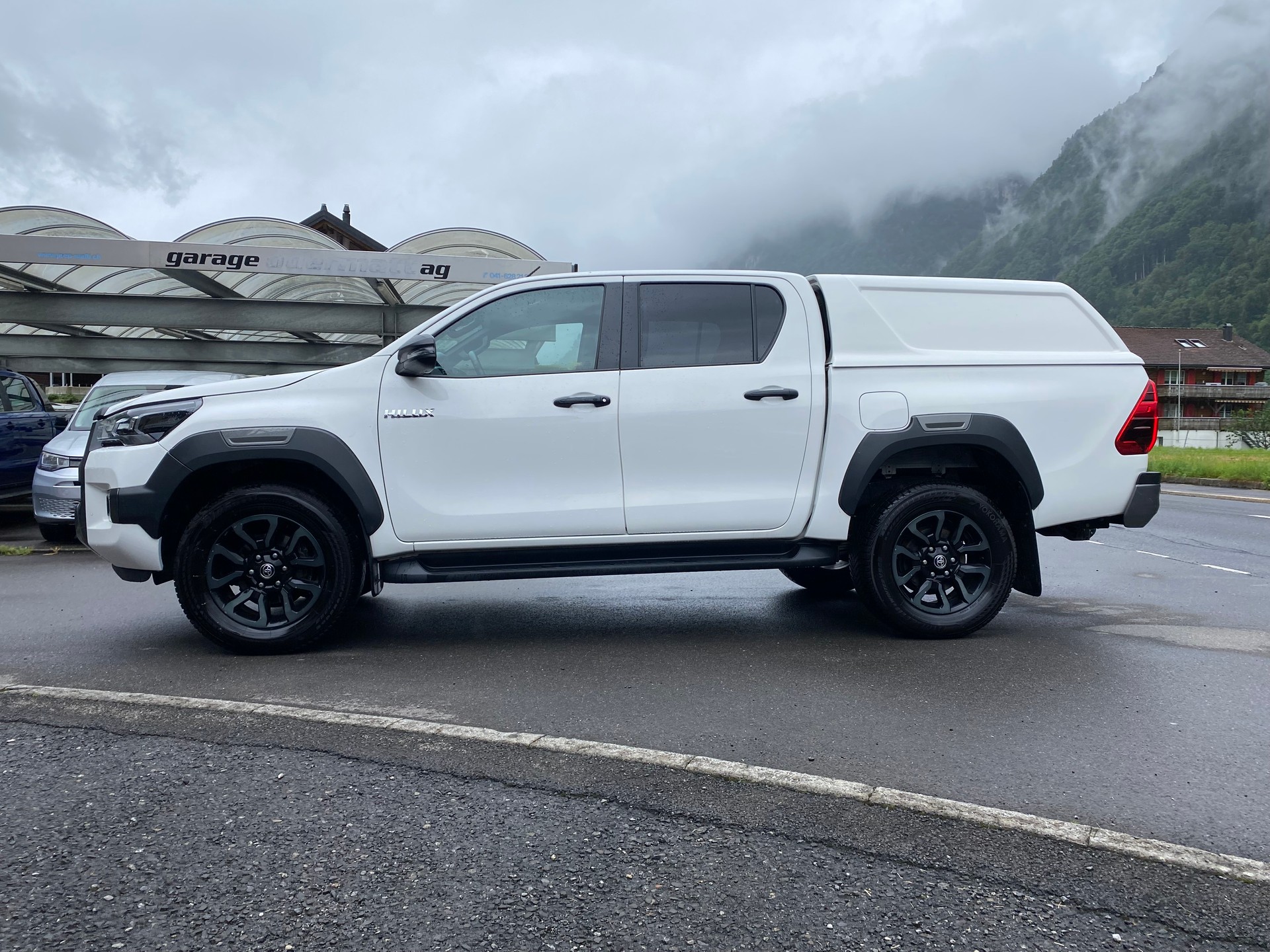 TOYOTA Hilux 2.8D-4D Invincible Double Cab 4x4 A