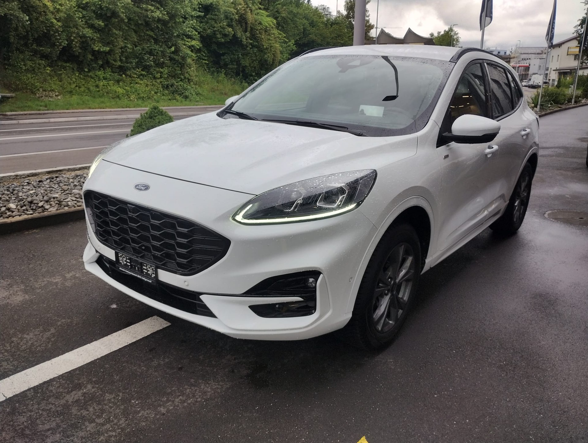 FORD Kuga 2.5 FHEV ST-Line X 4WD