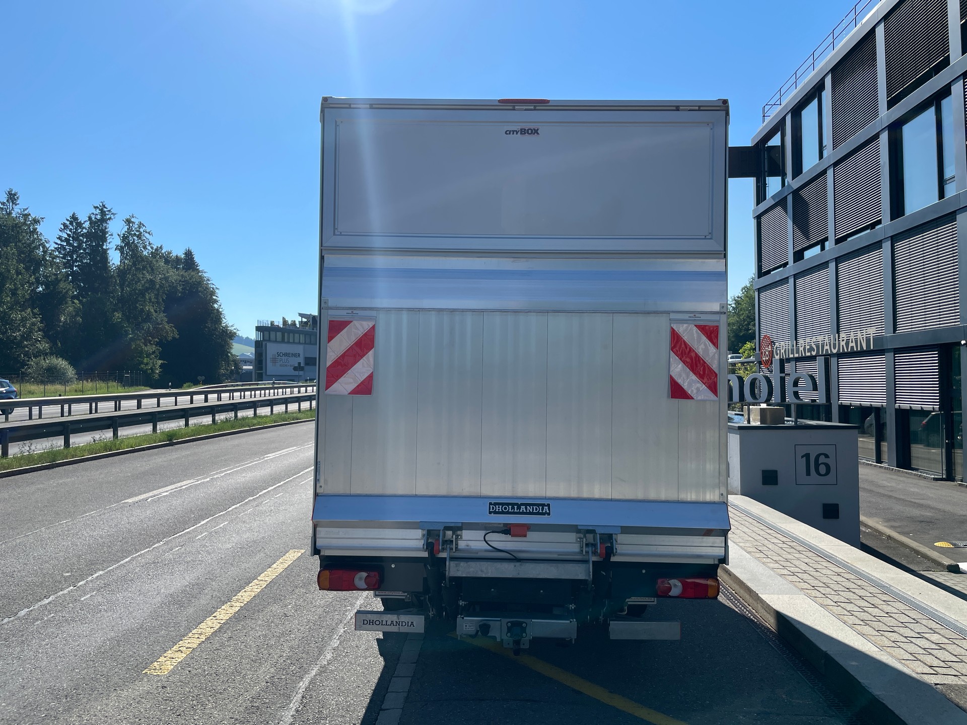 OPEL Movano L4 mit AHK + Rückfahrkamera / Kofferumbau-image-5