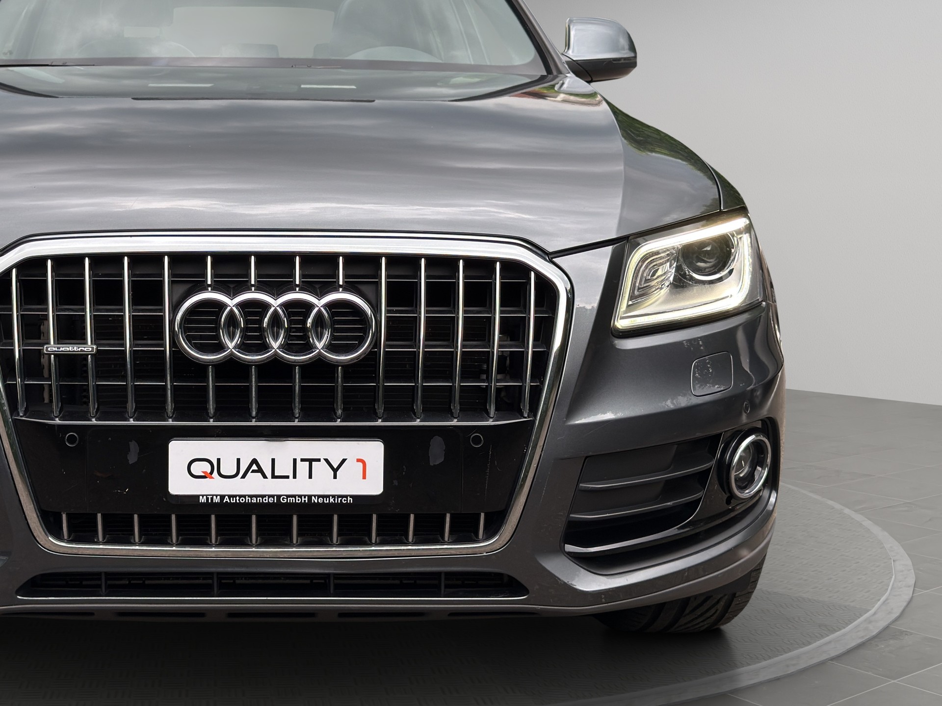 AUDI Q5 3.0 TFSI quattro tiptronic-showroom-element-3
