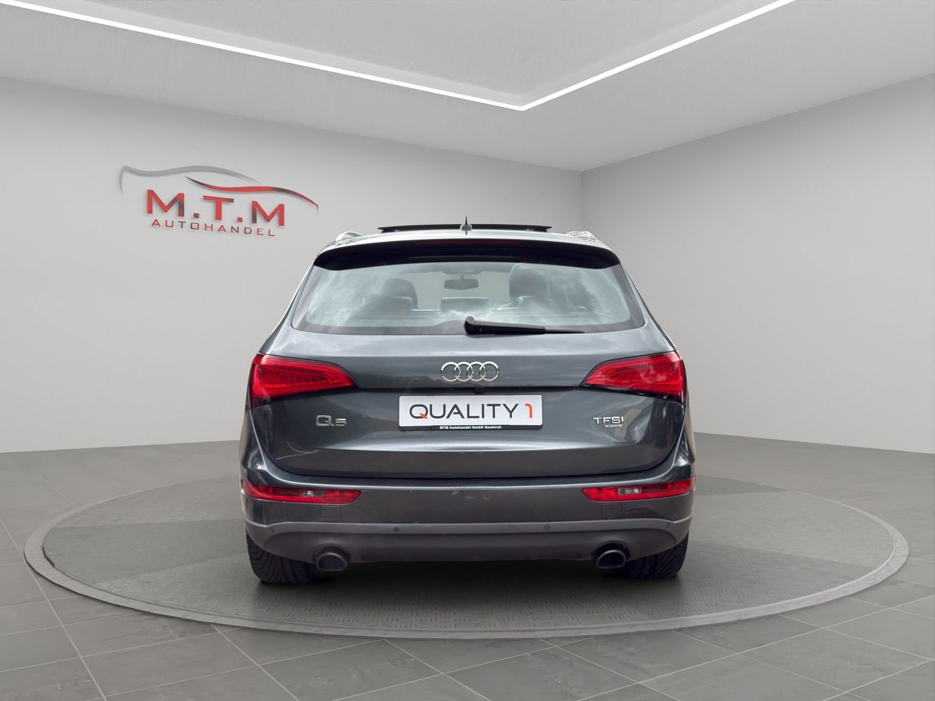 AUDI Q5 3.0 TFSI quattro tiptronic-image-9