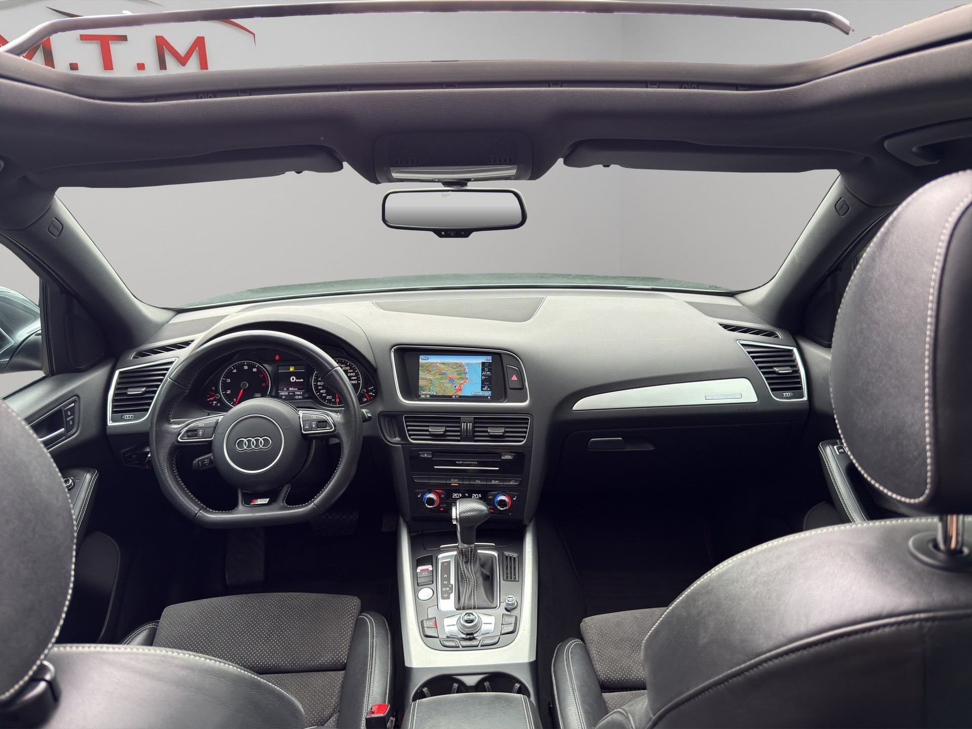 AUDI Q5 3.0 TFSI quattro tiptronic-image-18