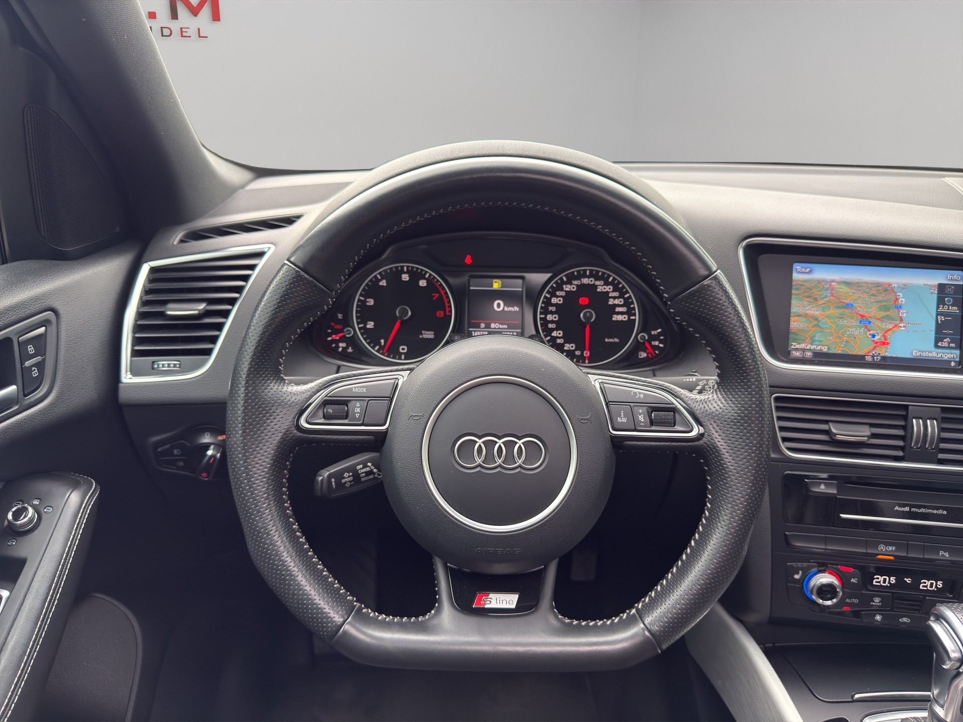 AUDI Q5 3.0 TFSI quattro tiptronic-image-16