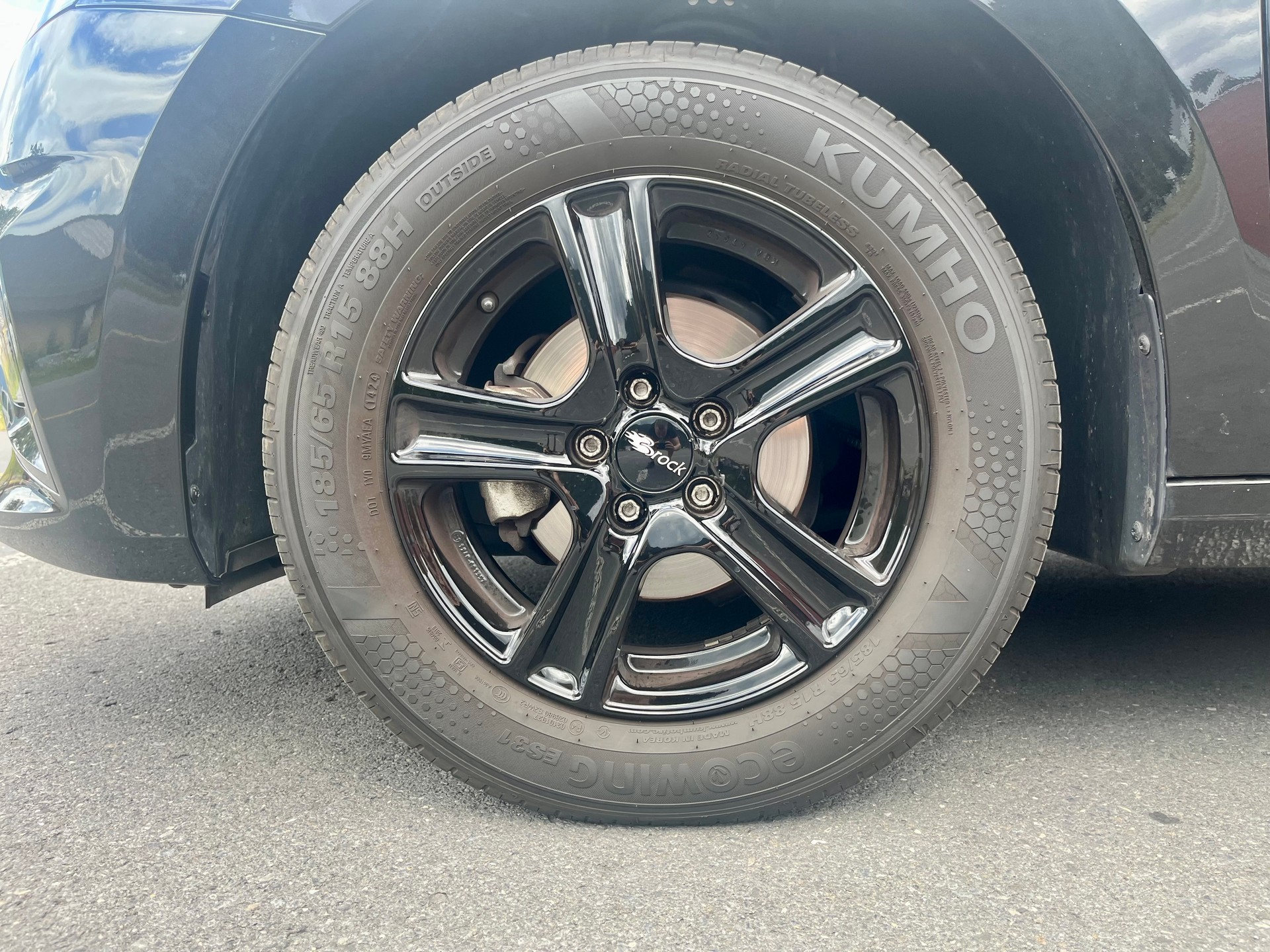 SKODA 1.0 MPI Essence-image-9