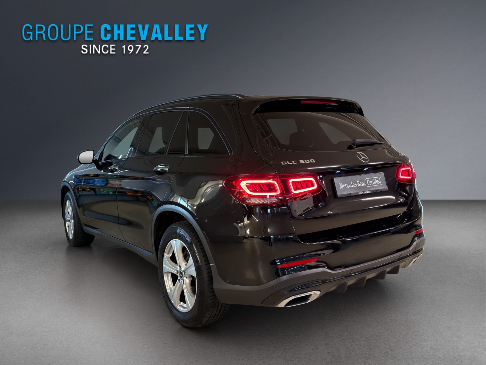 MERCEDES-BENZ GLC 300 AMG Line 4Matic-showroom-element-3