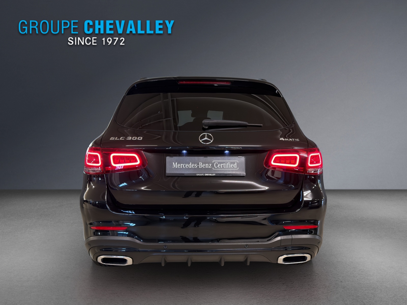 MERCEDES-BENZ GLC 300 AMG Line 4Matic-image-4
