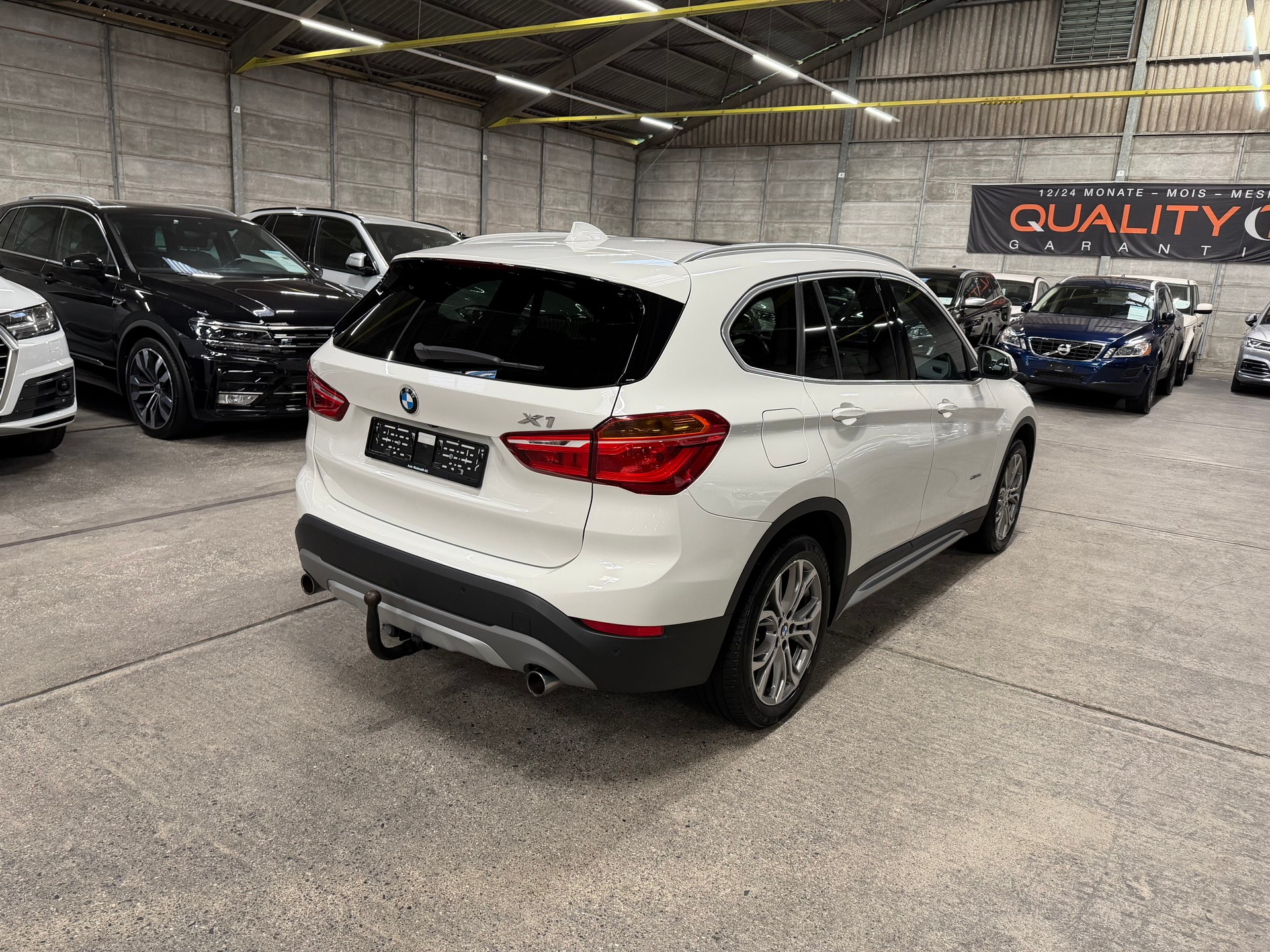 BMW X1 xDrive 20d xLine Steptronic-showroom-element-3