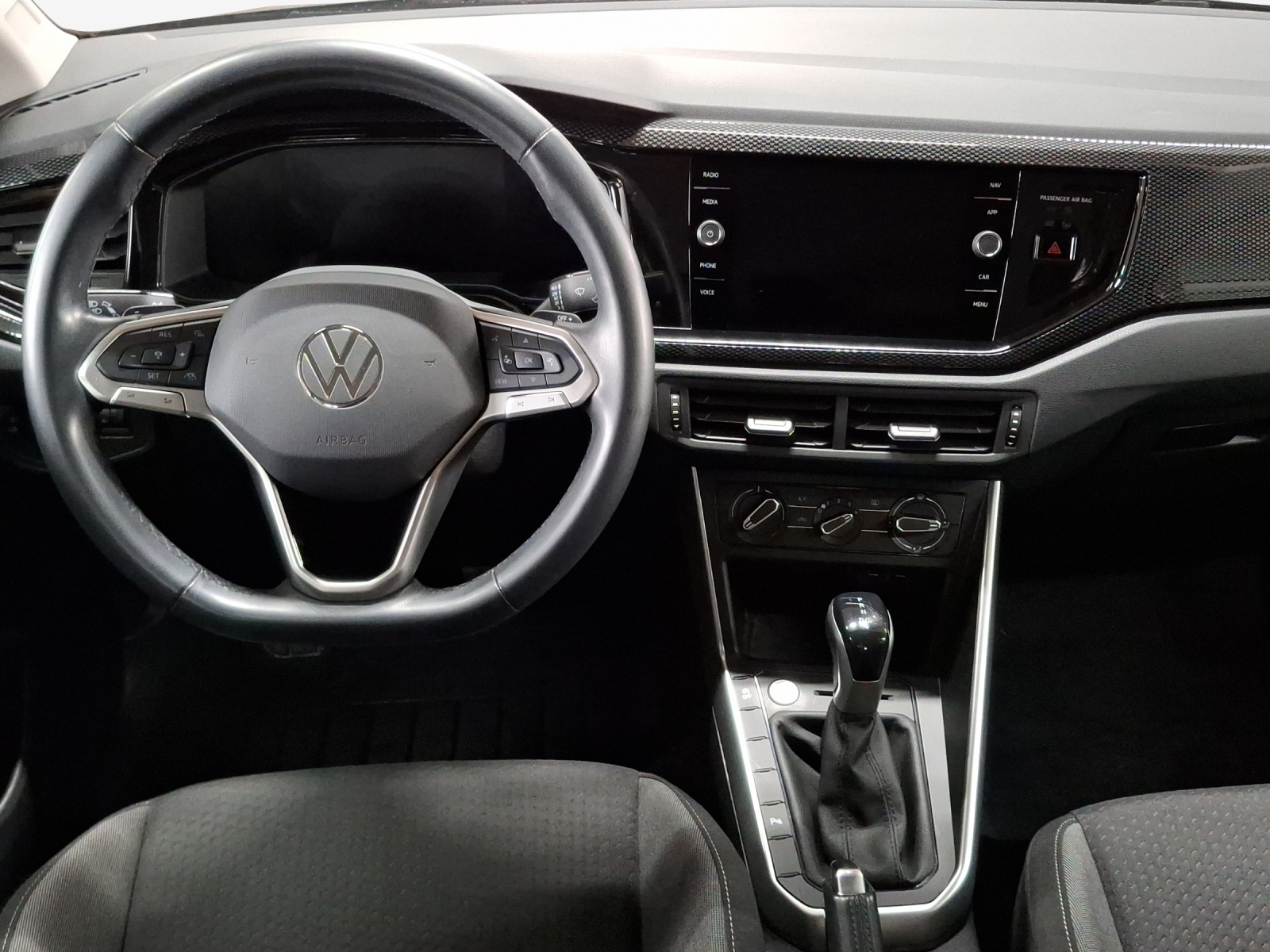 VW Polo 1.0 TSI Life DSG-image-8