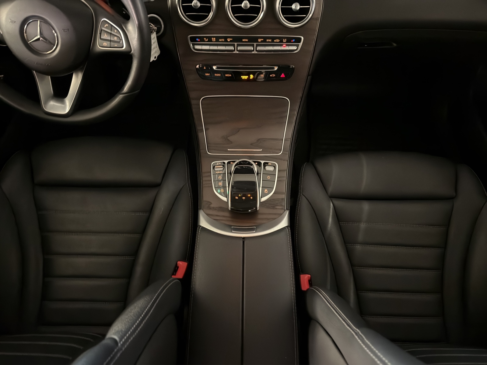 MERCEDES-BENZ GLC 250 AMG Line 4Matic-image-15