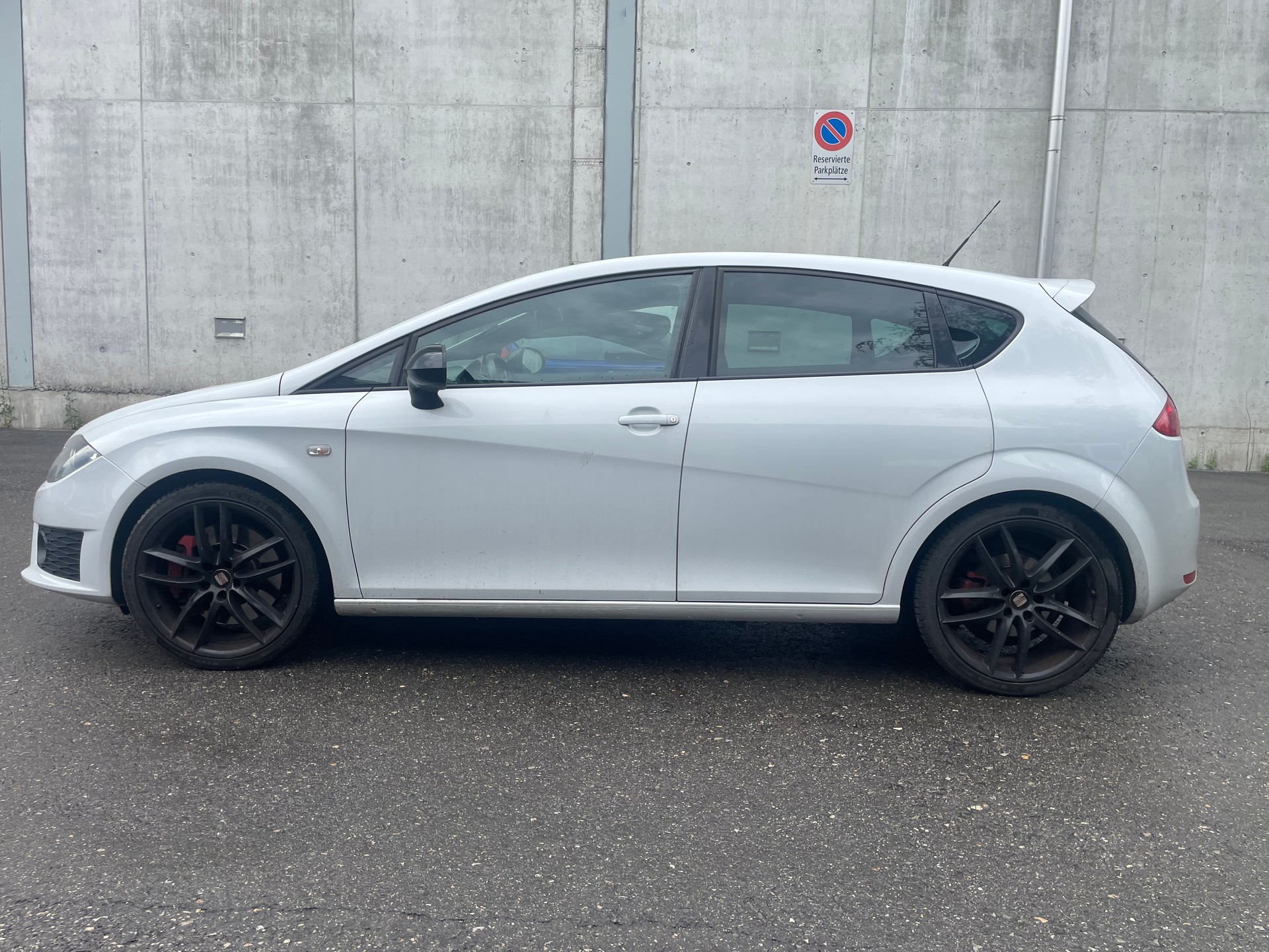 SEAT Leon 2.0 TSI Cupra R-image-5