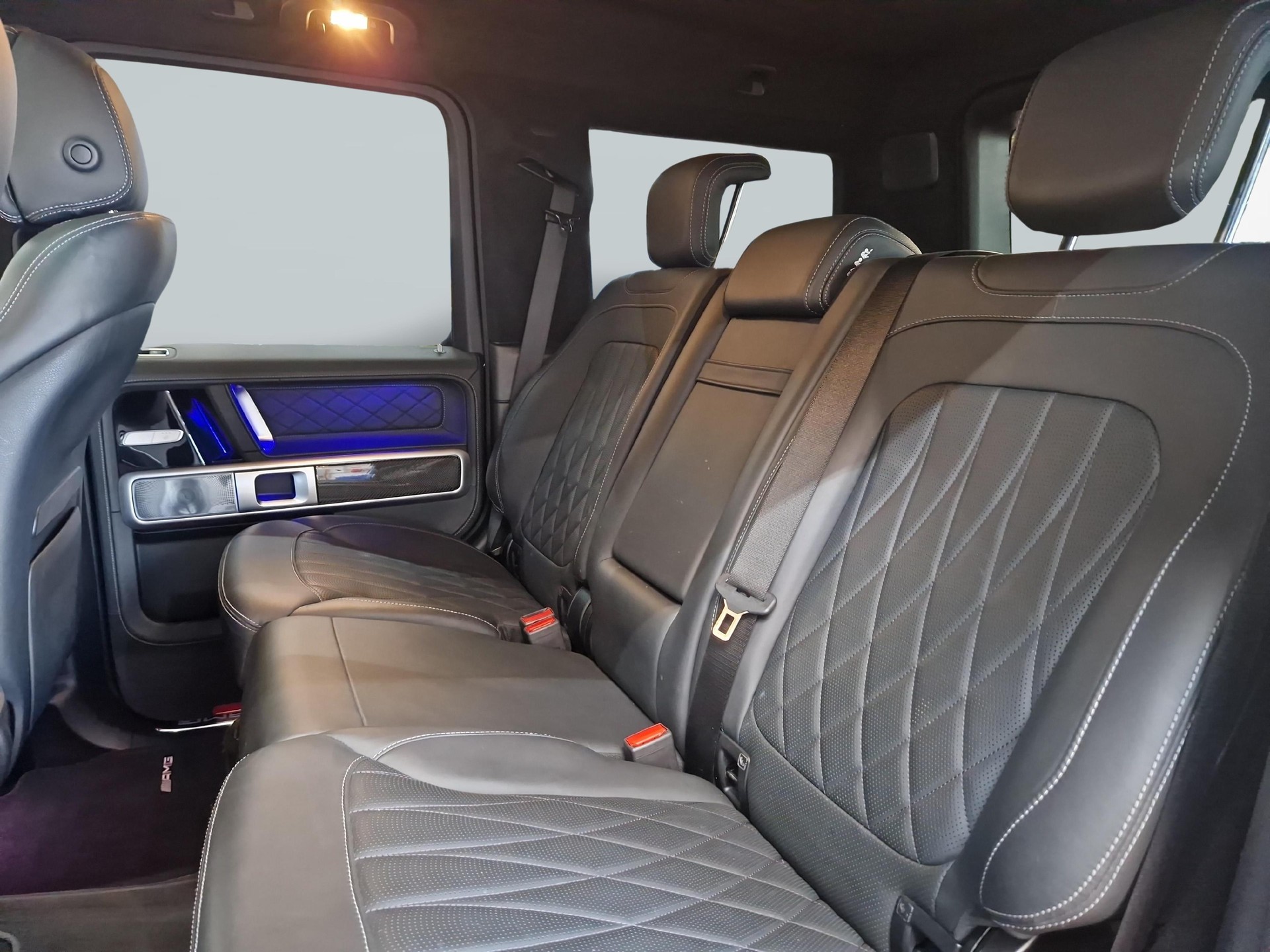 MERCEDES-BENZ G 63 AMG-image-9