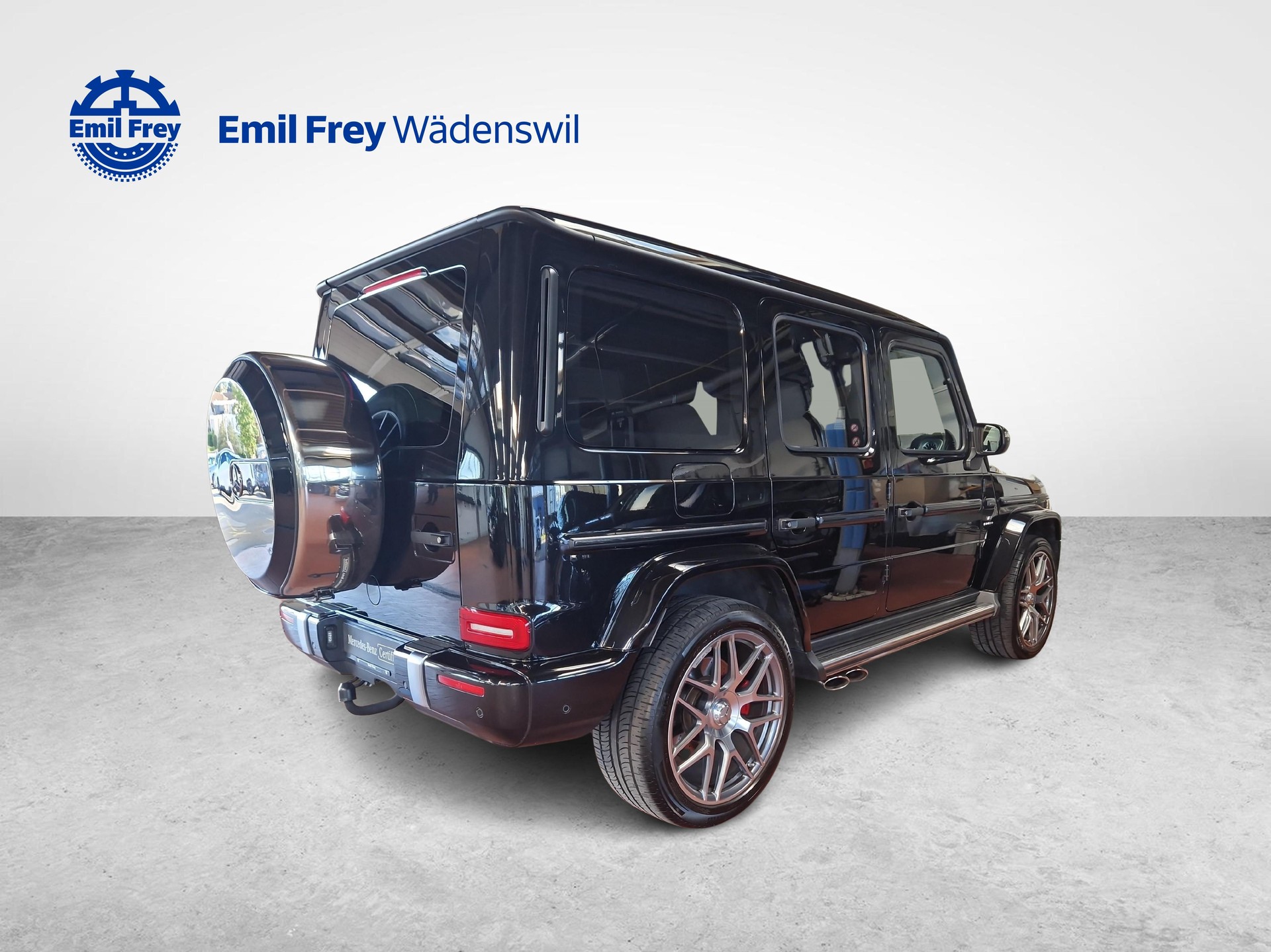 MERCEDES-BENZ G 63 AMG-showroom-element-3