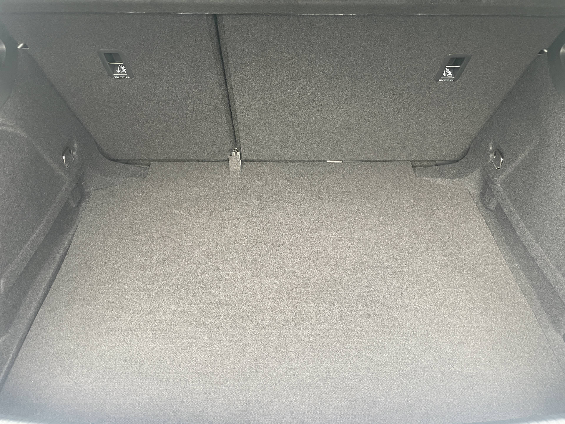 VW Golf VIII 1.5 eTSI Value DSG-image-18