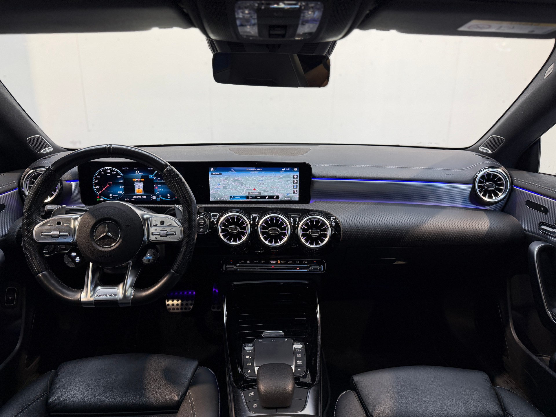 MERCEDES-BENZ CLA 35 AMG 4Matic 7G-DCT-image-10
