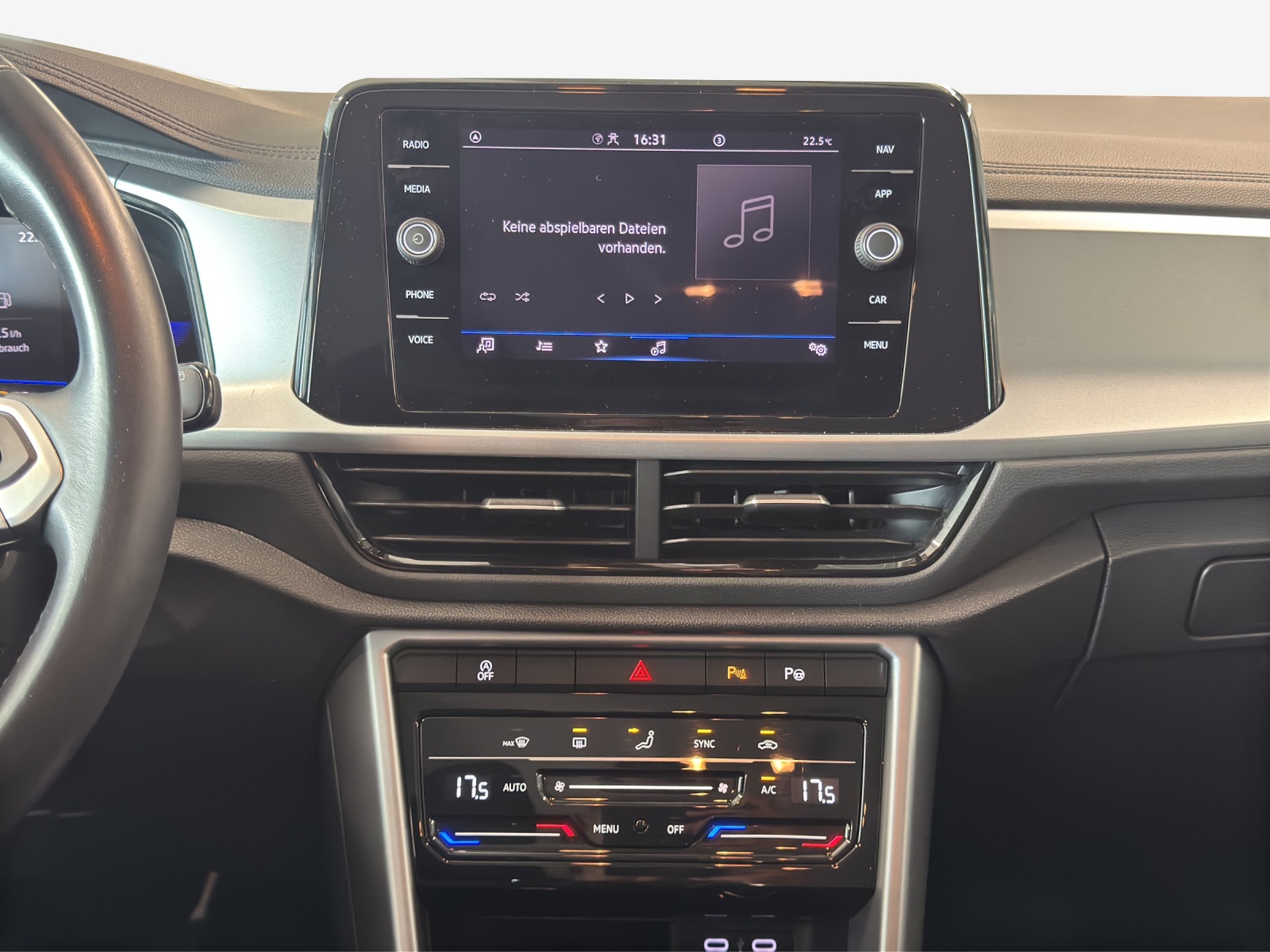 VW T-Roc 1.5 TSI EVO Life-image-10