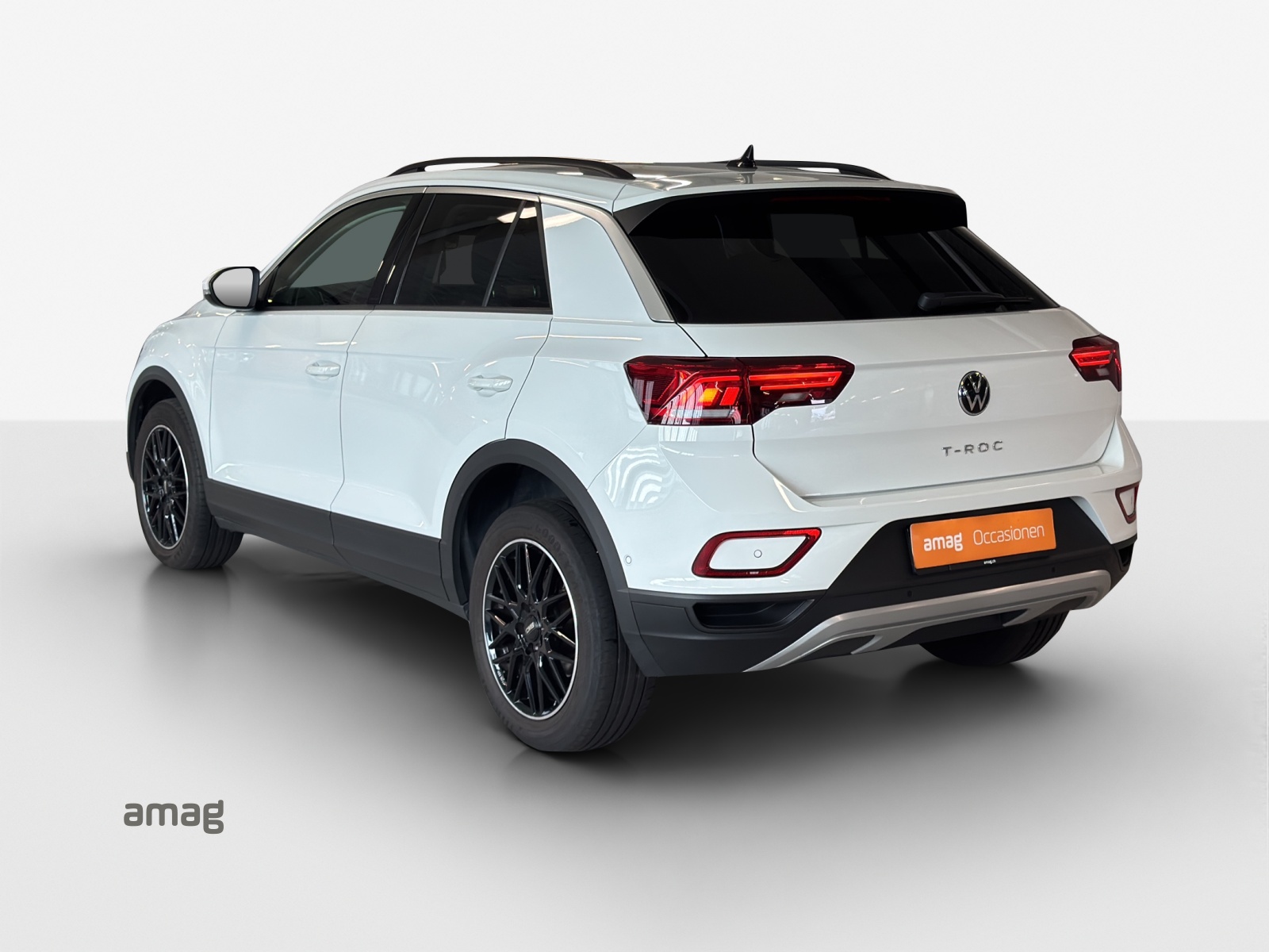 VW T-Roc 1.5 TSI EVO Life-showroom-element-2