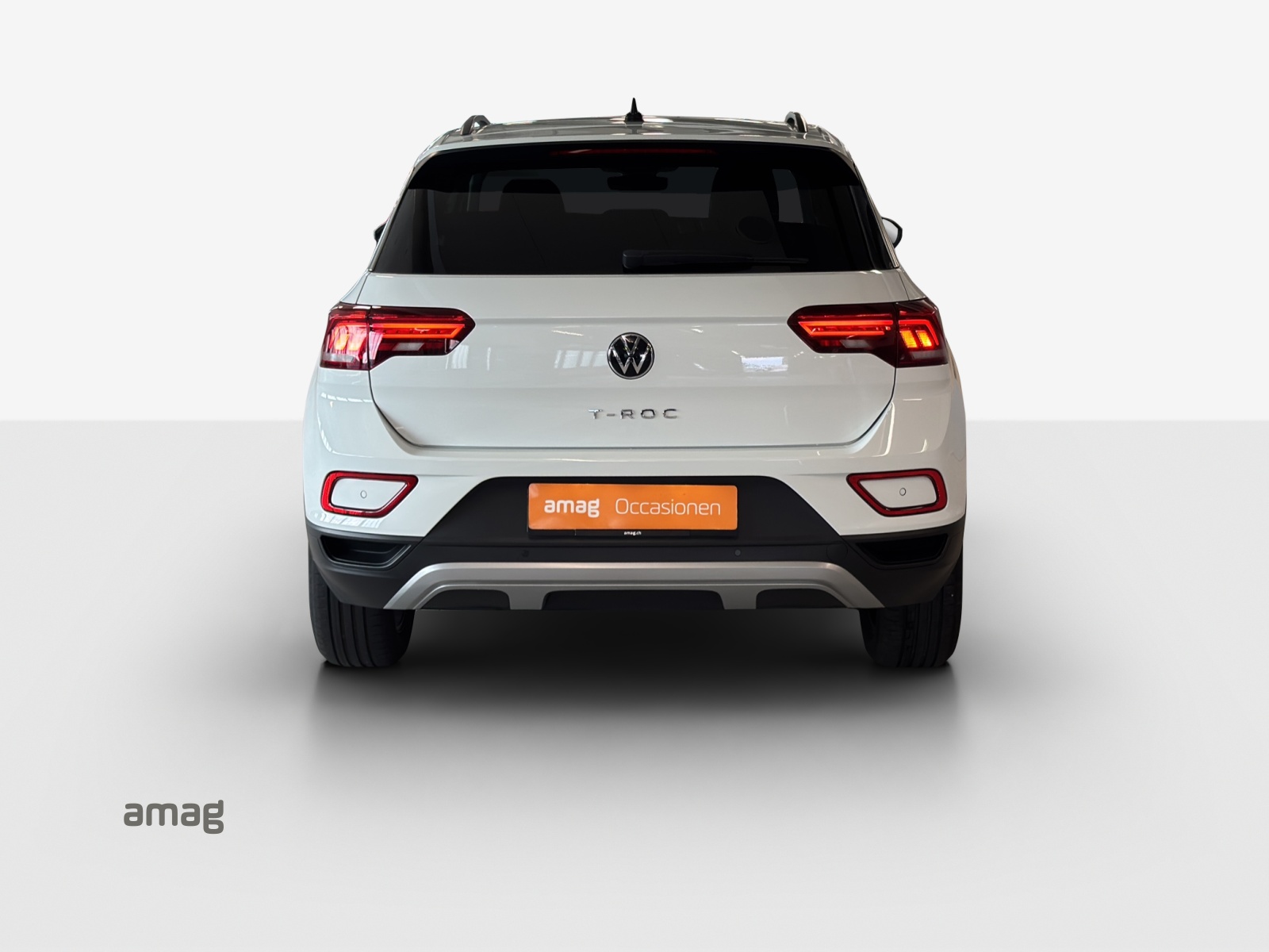 VW T-Roc 1.5 TSI EVO Life-showroom-element-3