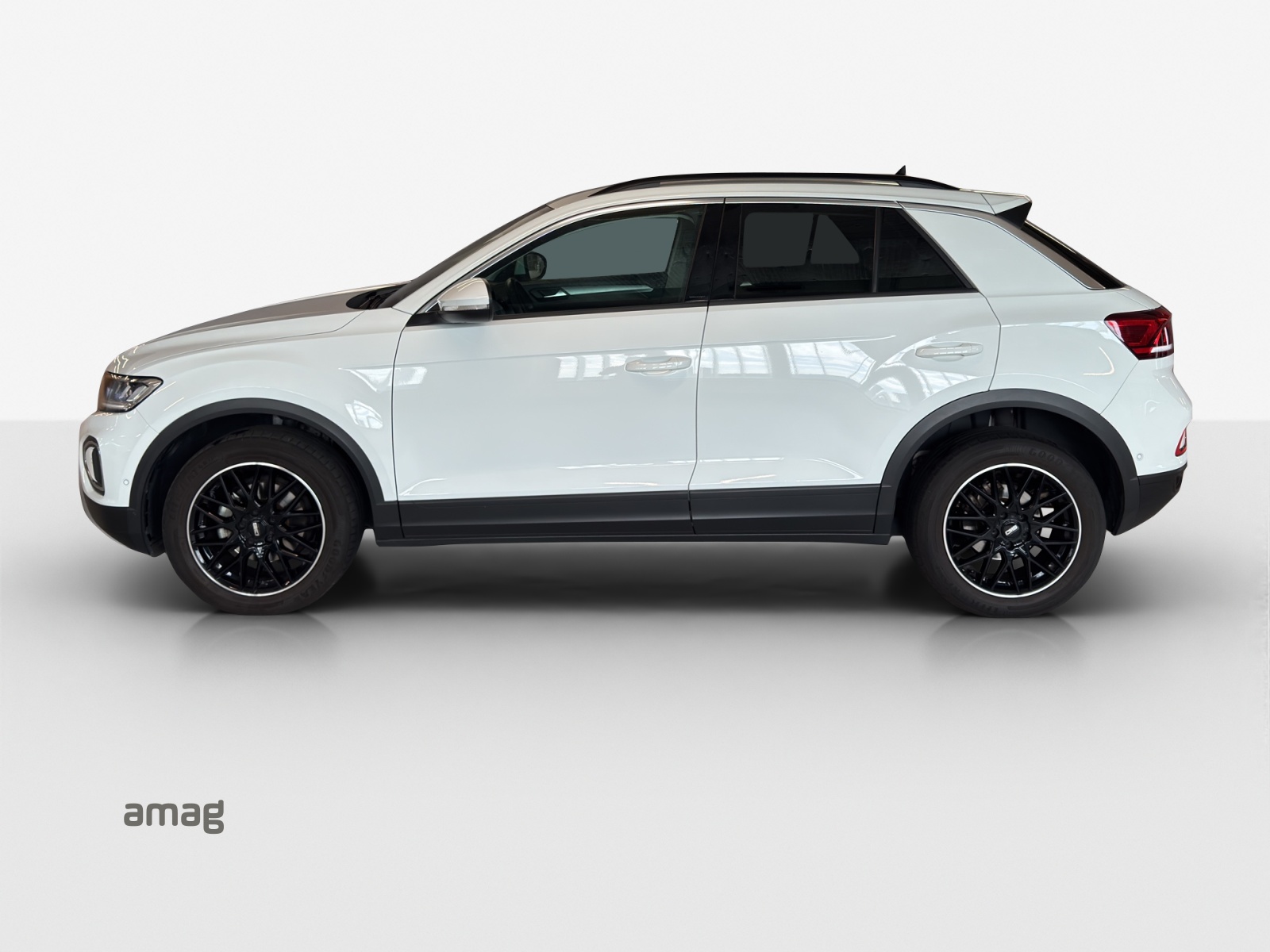 VW T-Roc 1.5 TSI EVO Life-showroom-element-1