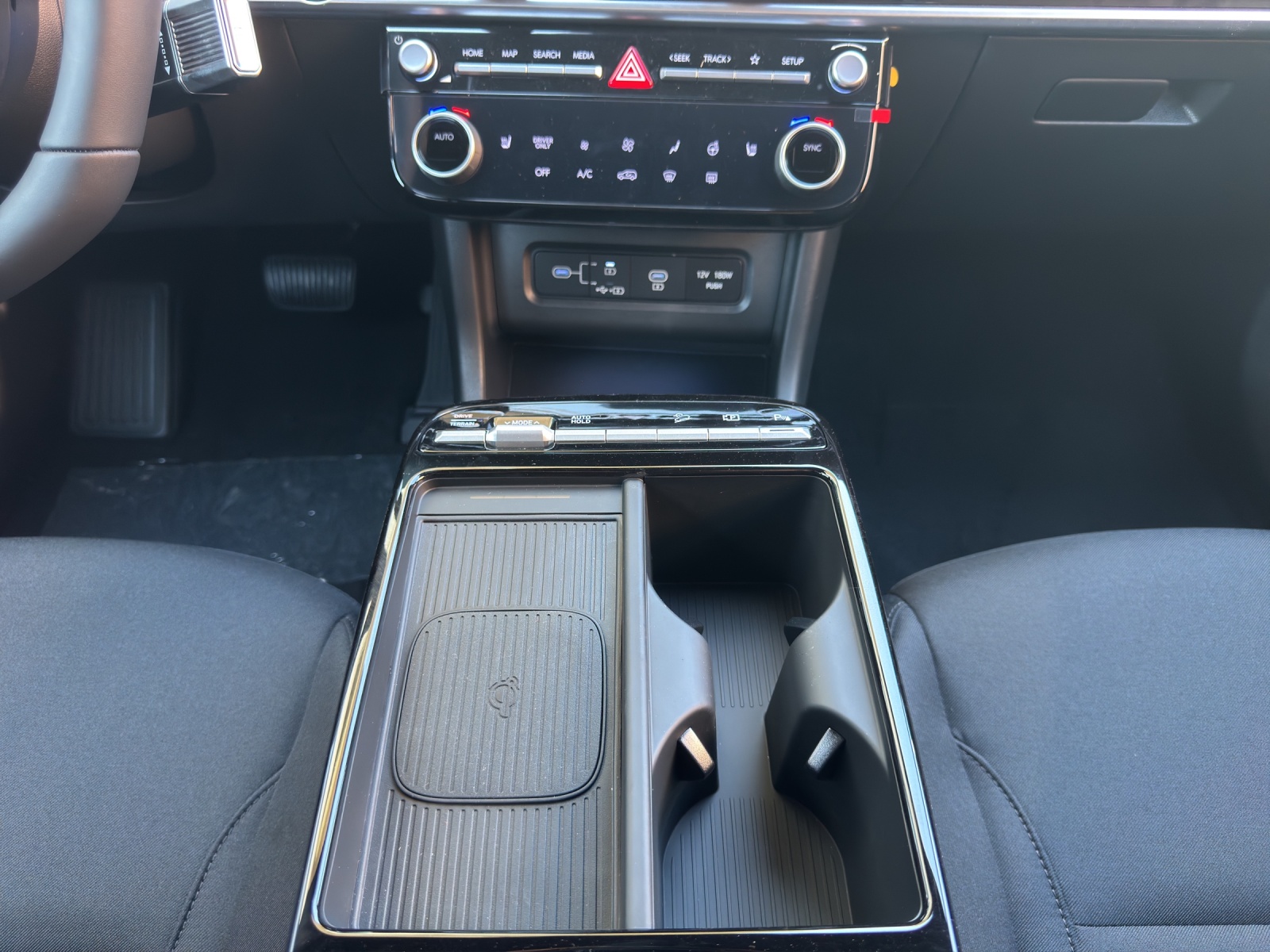 HYUNDAI Tucson 1.6 T-GDi HEV Origo Blackline 4WD MY27-image-9
