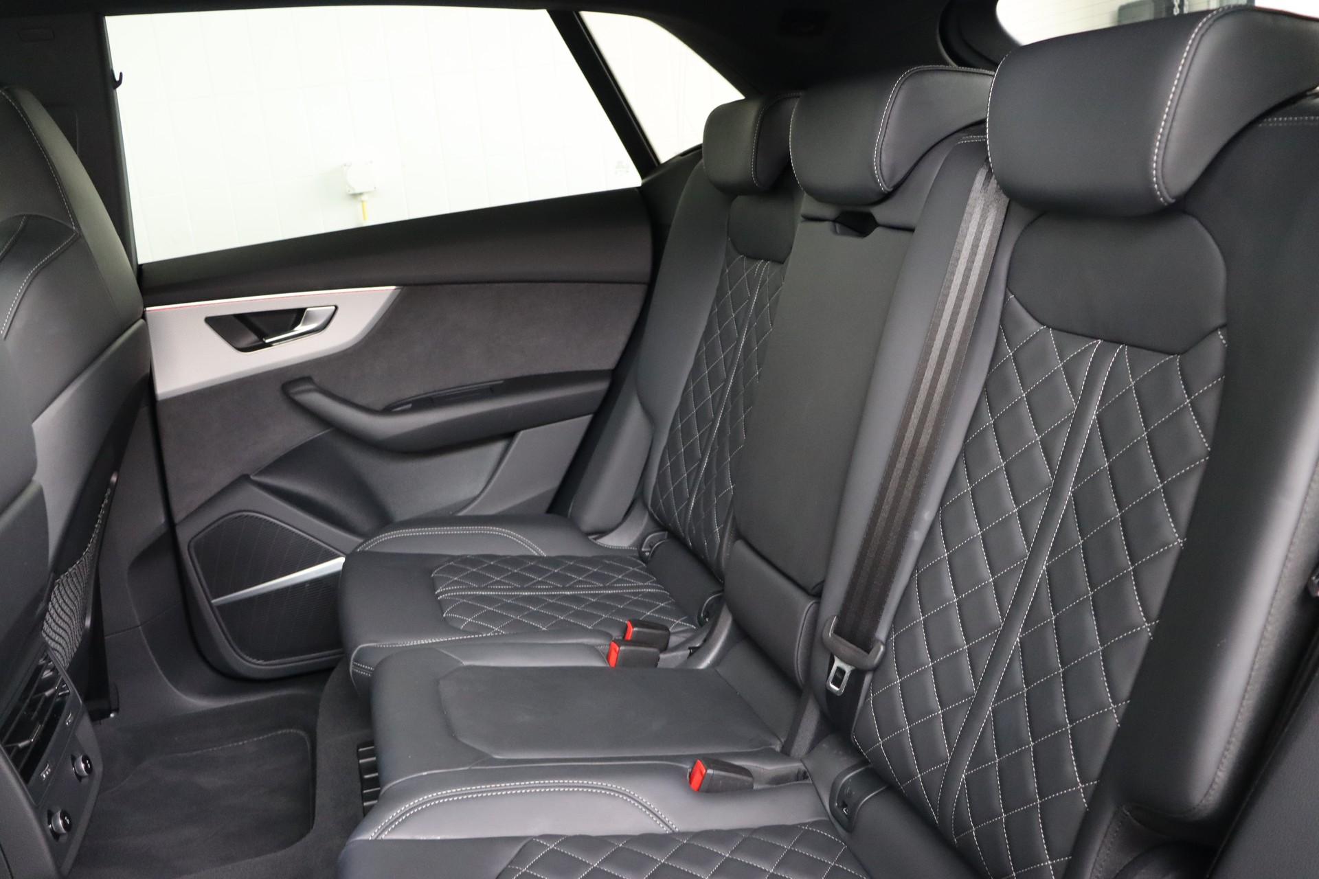 AUDI SQ8 SUV TFSI quattro tiptronic * WERKSGARANTIE * FAHRASSISTENZ-PAKET * SPORTSITZE *-image-15