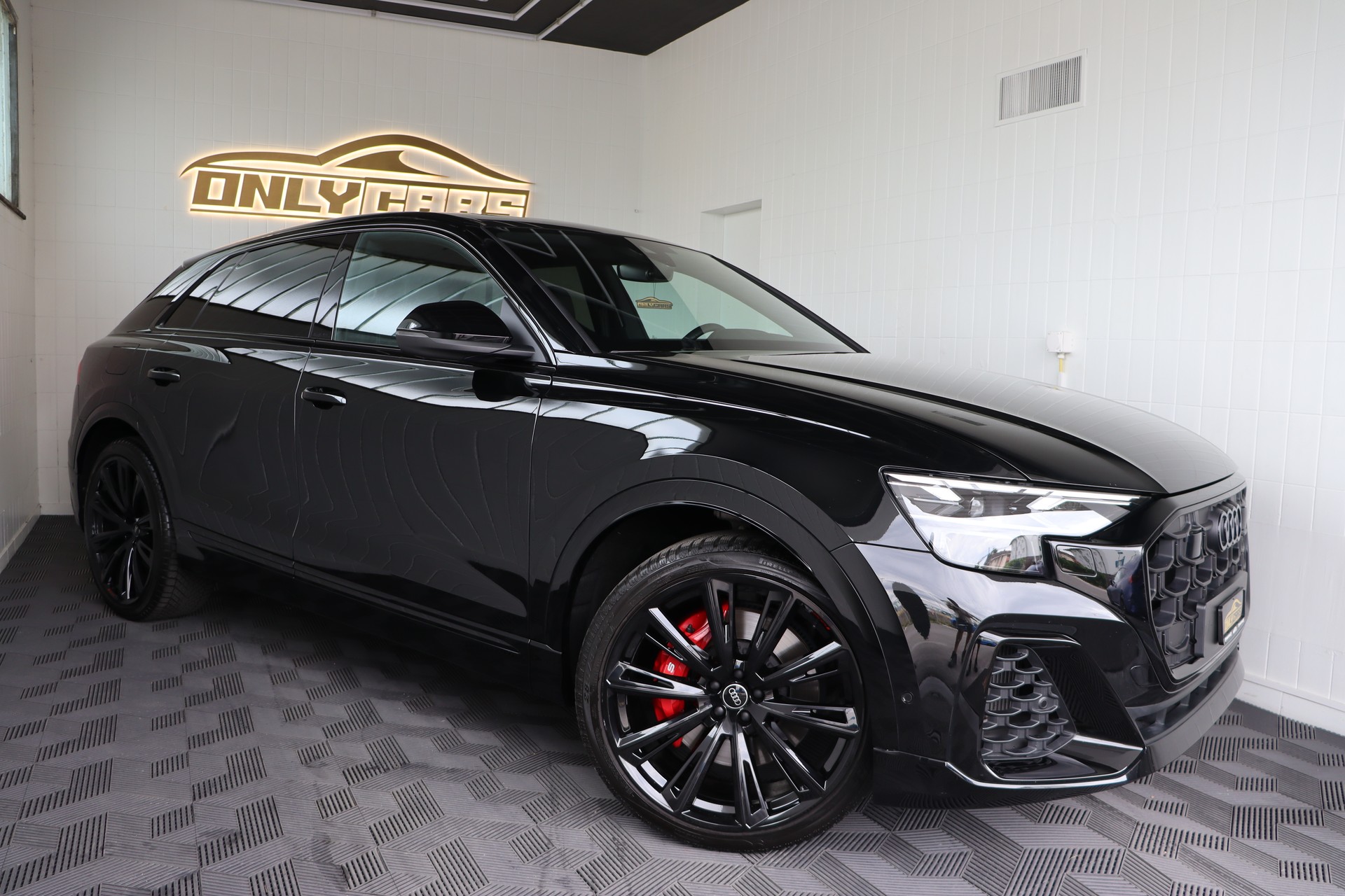 AUDI SQ8 SUV TFSI quattro tiptronic * WERKSGARANTIE * FAHRASSISTENZ-PAKET * SPORTSITZE *-showroom-element-2