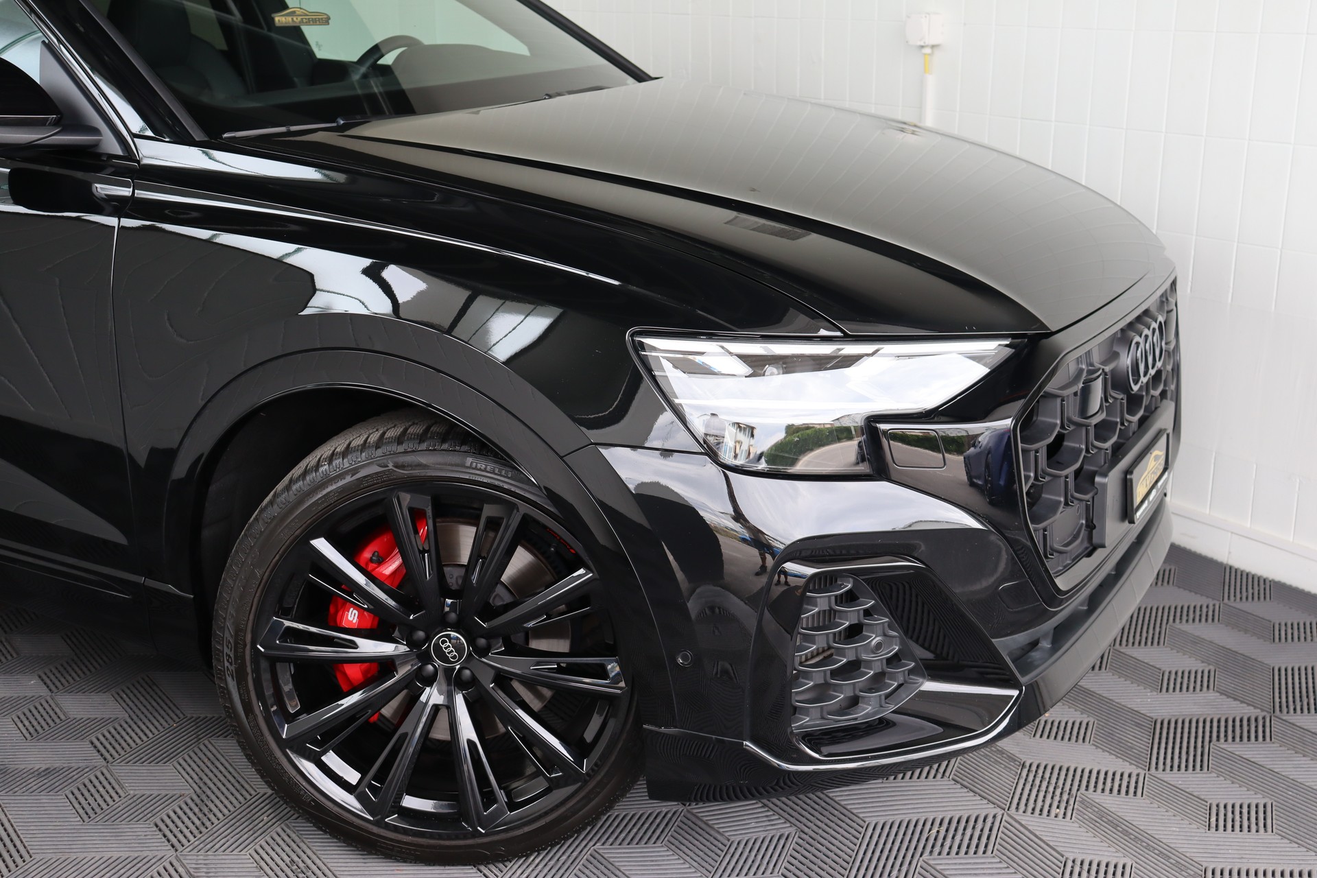 AUDI SQ8 SUV TFSI quattro tiptronic * WERKSGARANTIE * FAHRASSISTENZ-PAKET * SPORTSITZE *-showroom-element-3