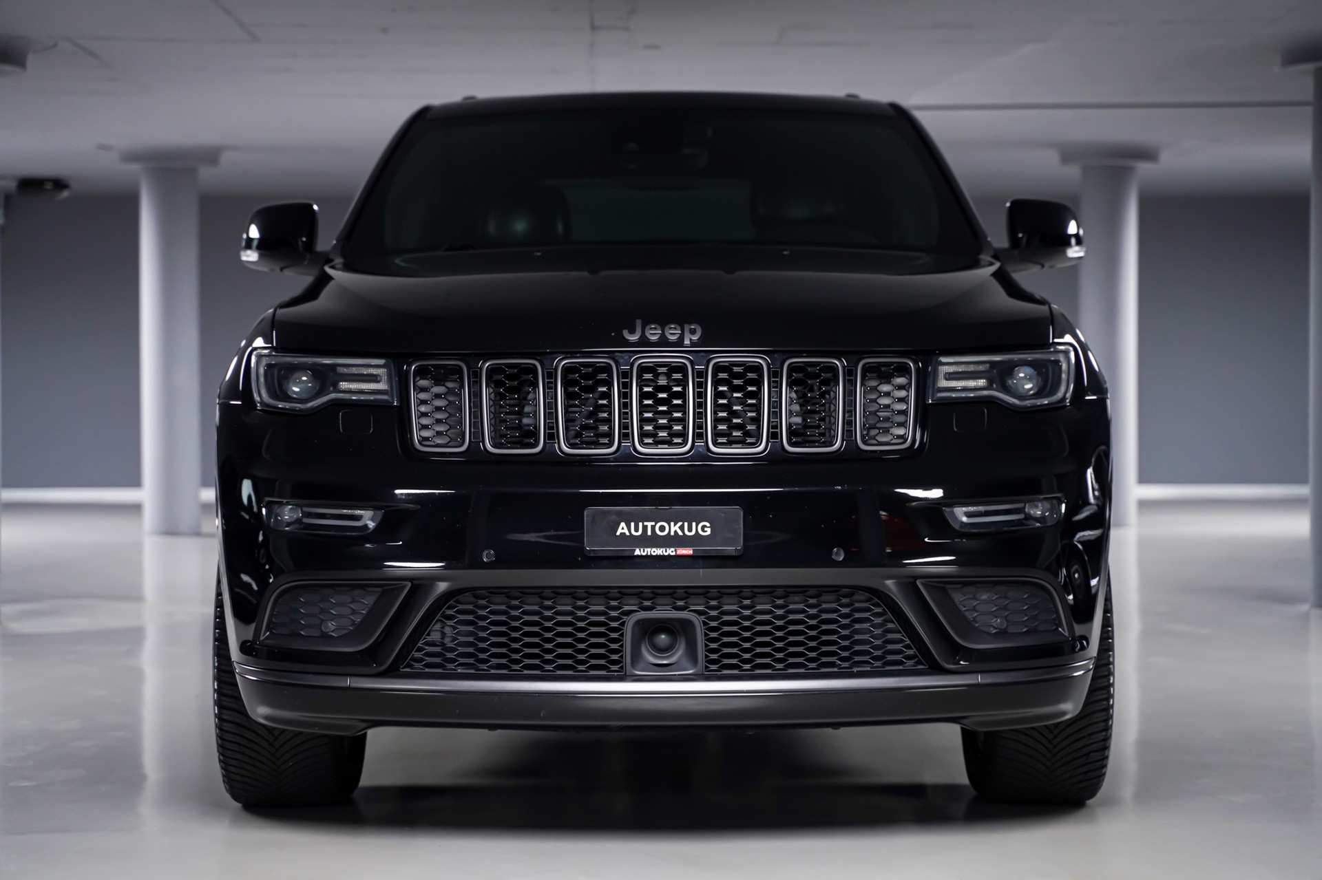 JEEP Grand Cherokee 3.0 CRD S Automatic-showroom-element-1