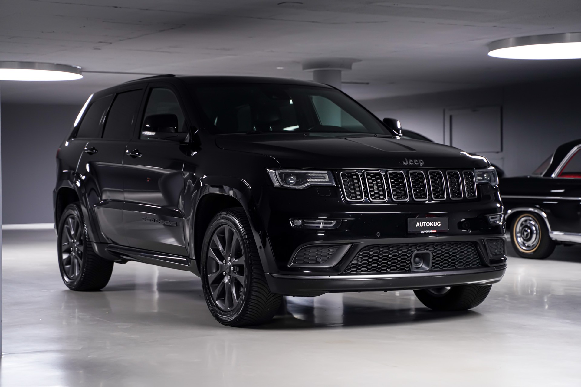 JEEP Grand Cherokee 3.0 CRD S Automatic-showroom-element-2